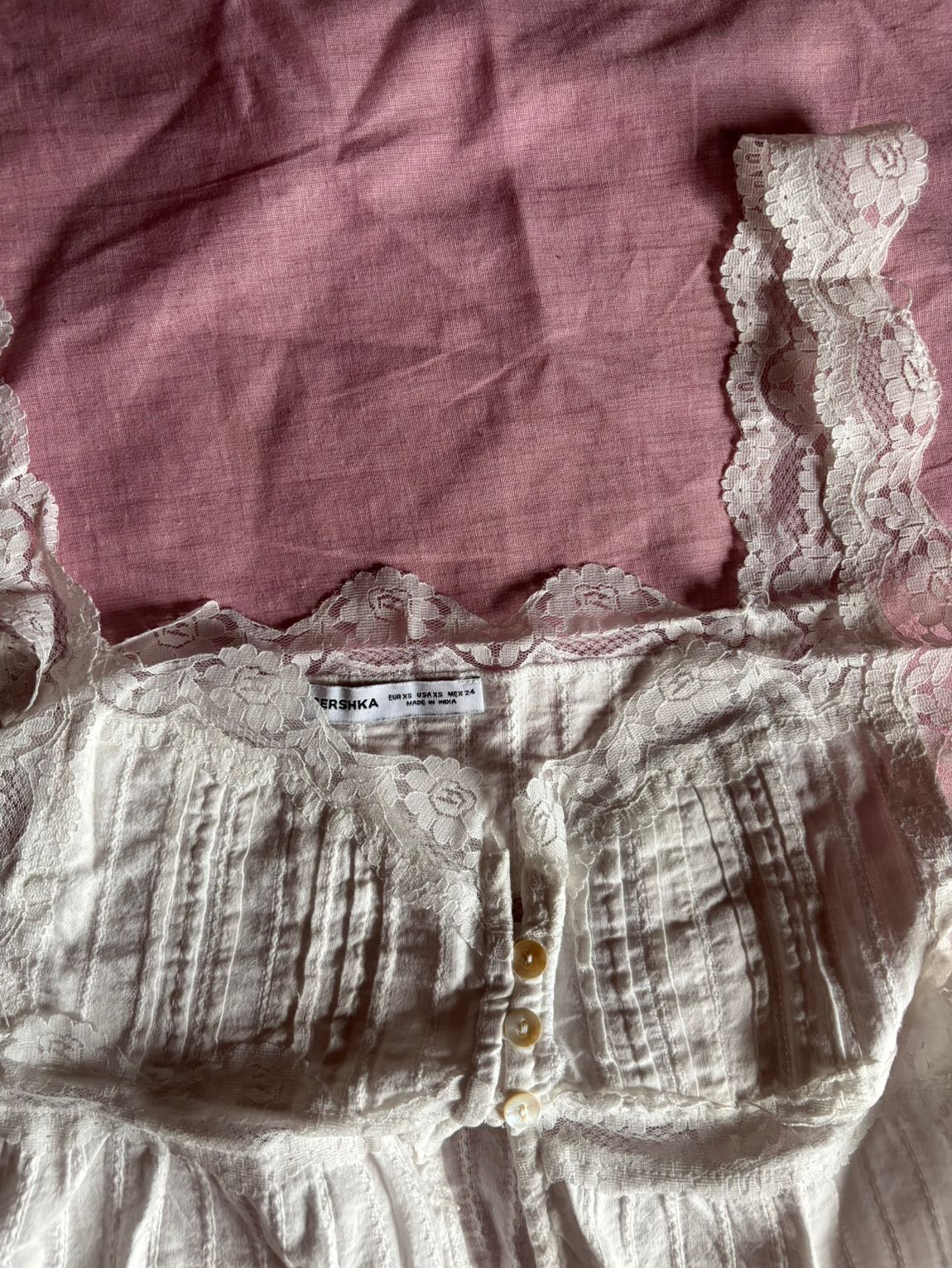 Beyaz dantelli yan bağcıklı bluz top — görsel 4/5