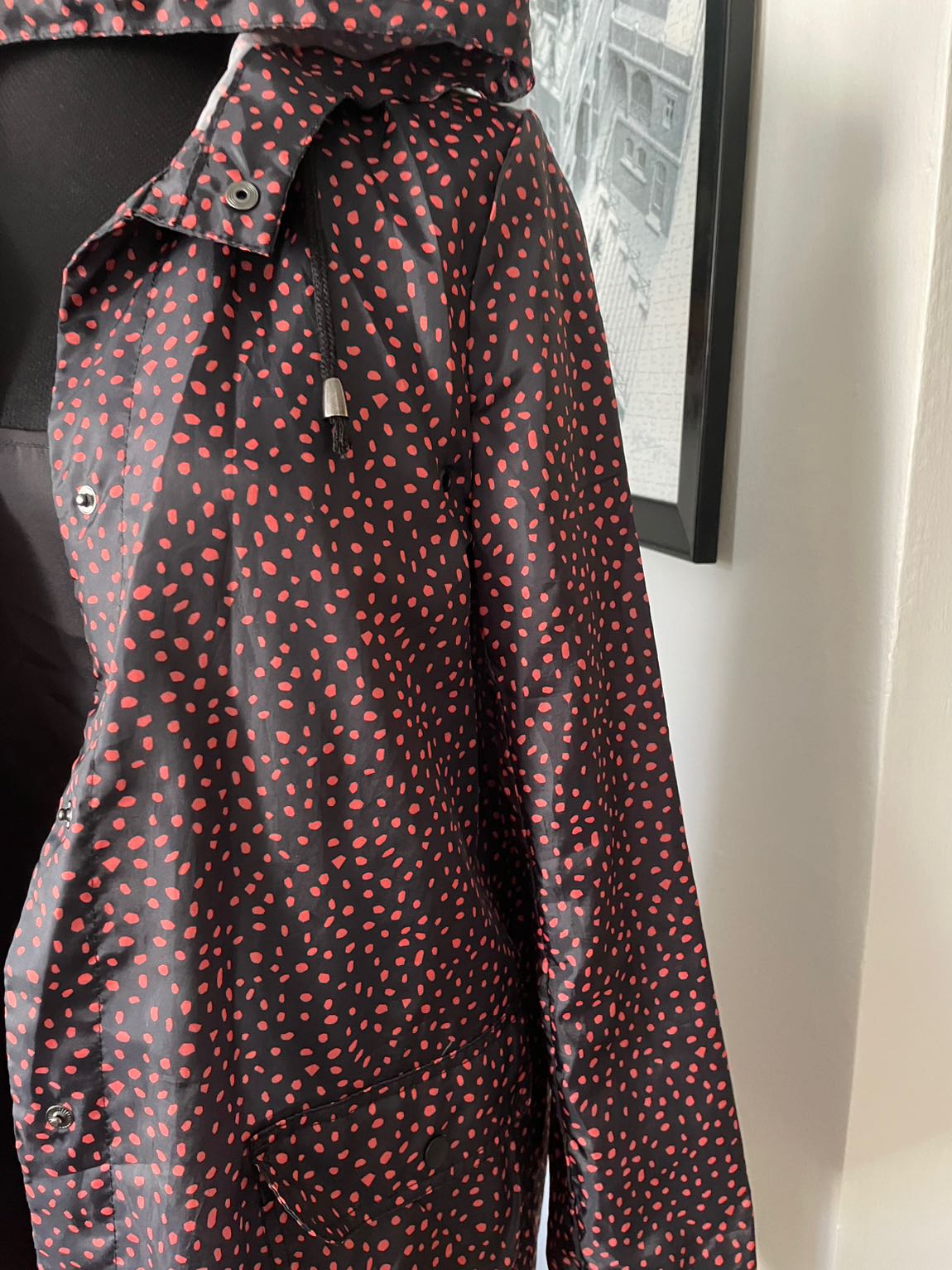 H&M Devide 34 bd yağmurluk — görsel 3/8