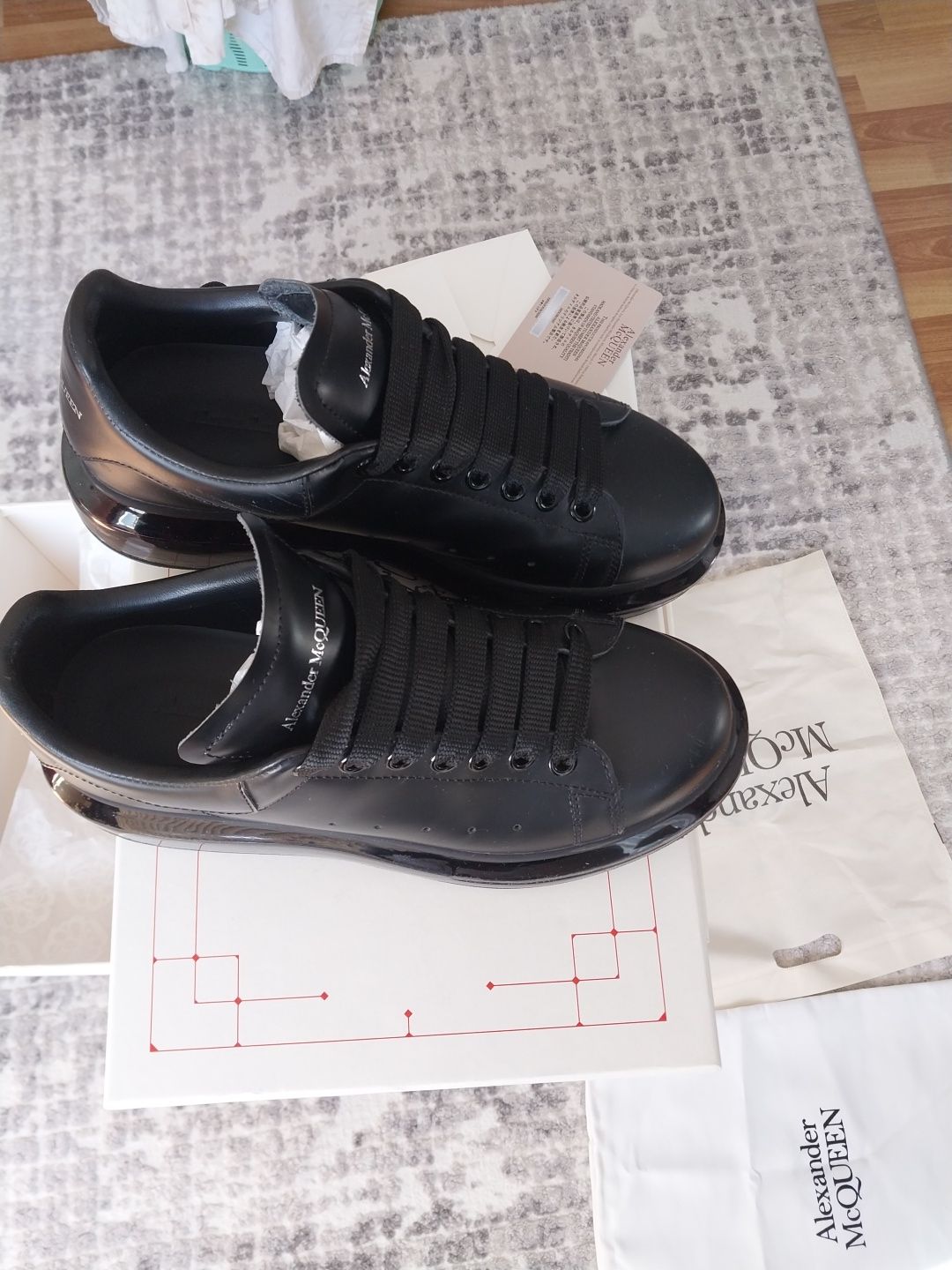 Alexander McQUEEN — görsel 2/8