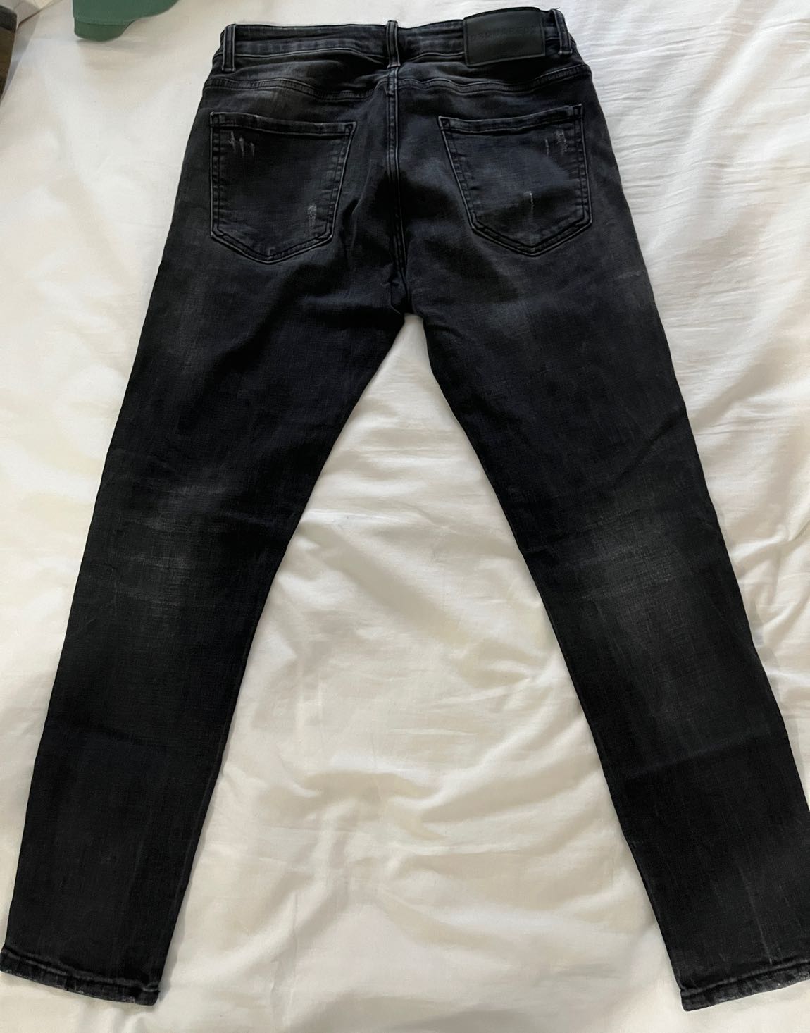 Siyah Yırtık Jean Pantolon — görsel 2/3