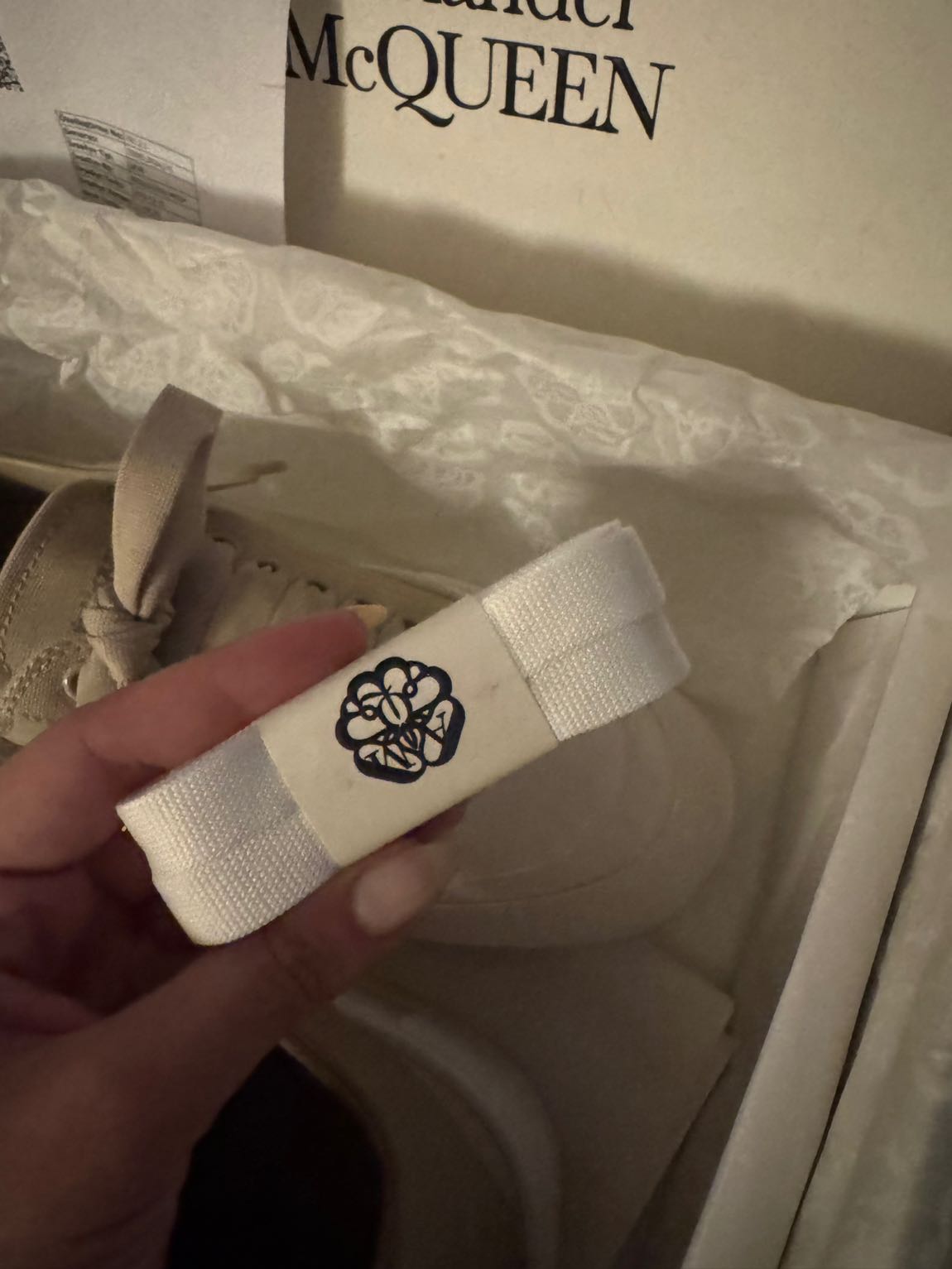 Alexander McQueen Bej Sneaker — görsel 2/11