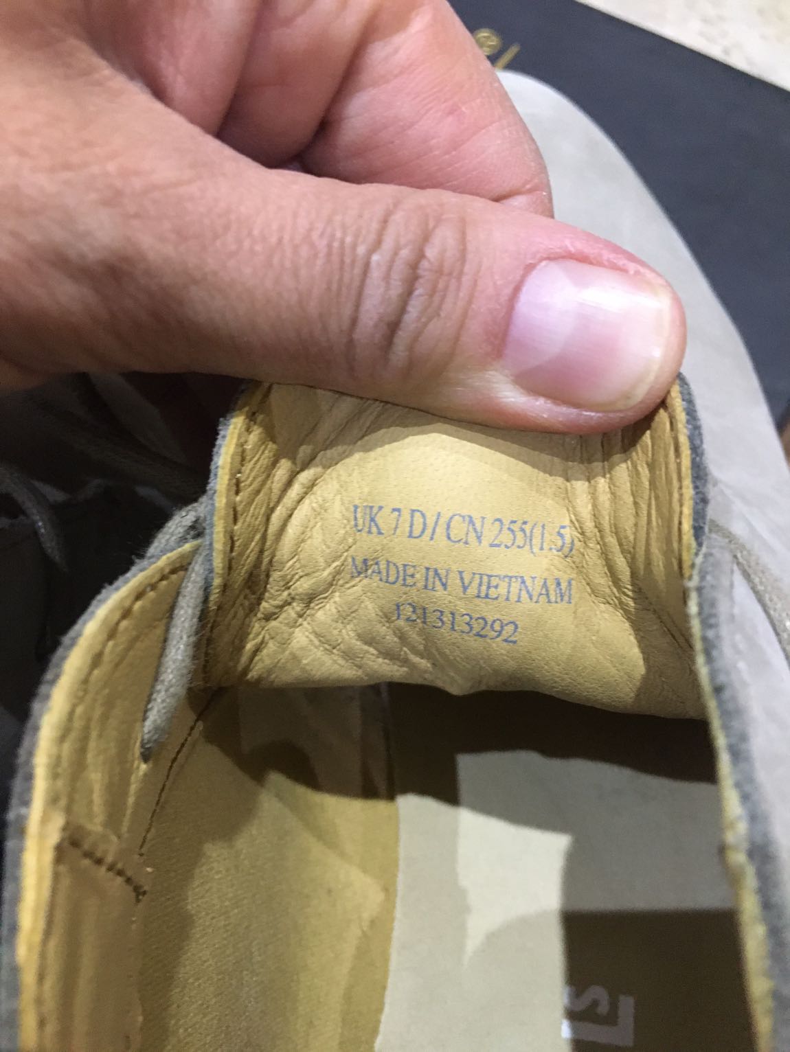 Clarks bot — görsel 5/5