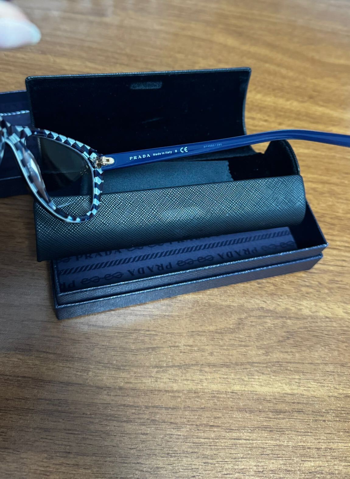 Prada Numaralı Gözlük — görsel 4/4