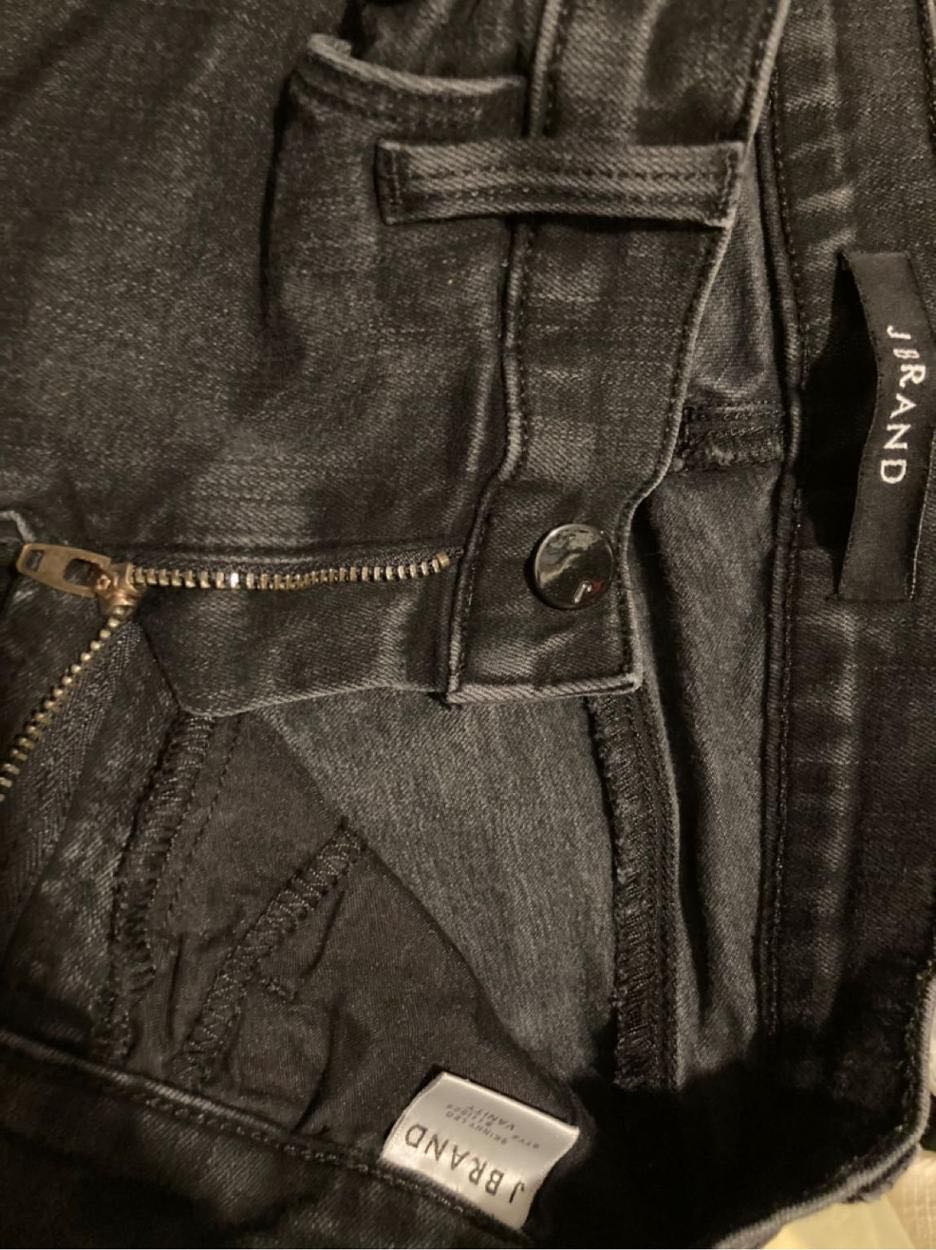 j brand — görsel 3/5