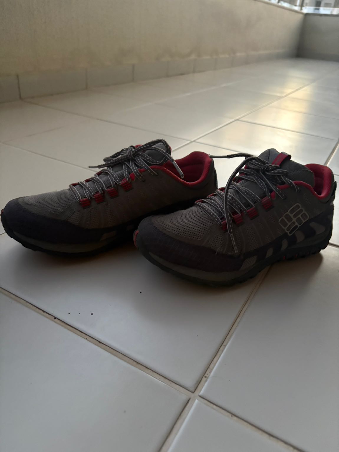 Columbia Gri Spor Ayakkabı — görsel 3/7