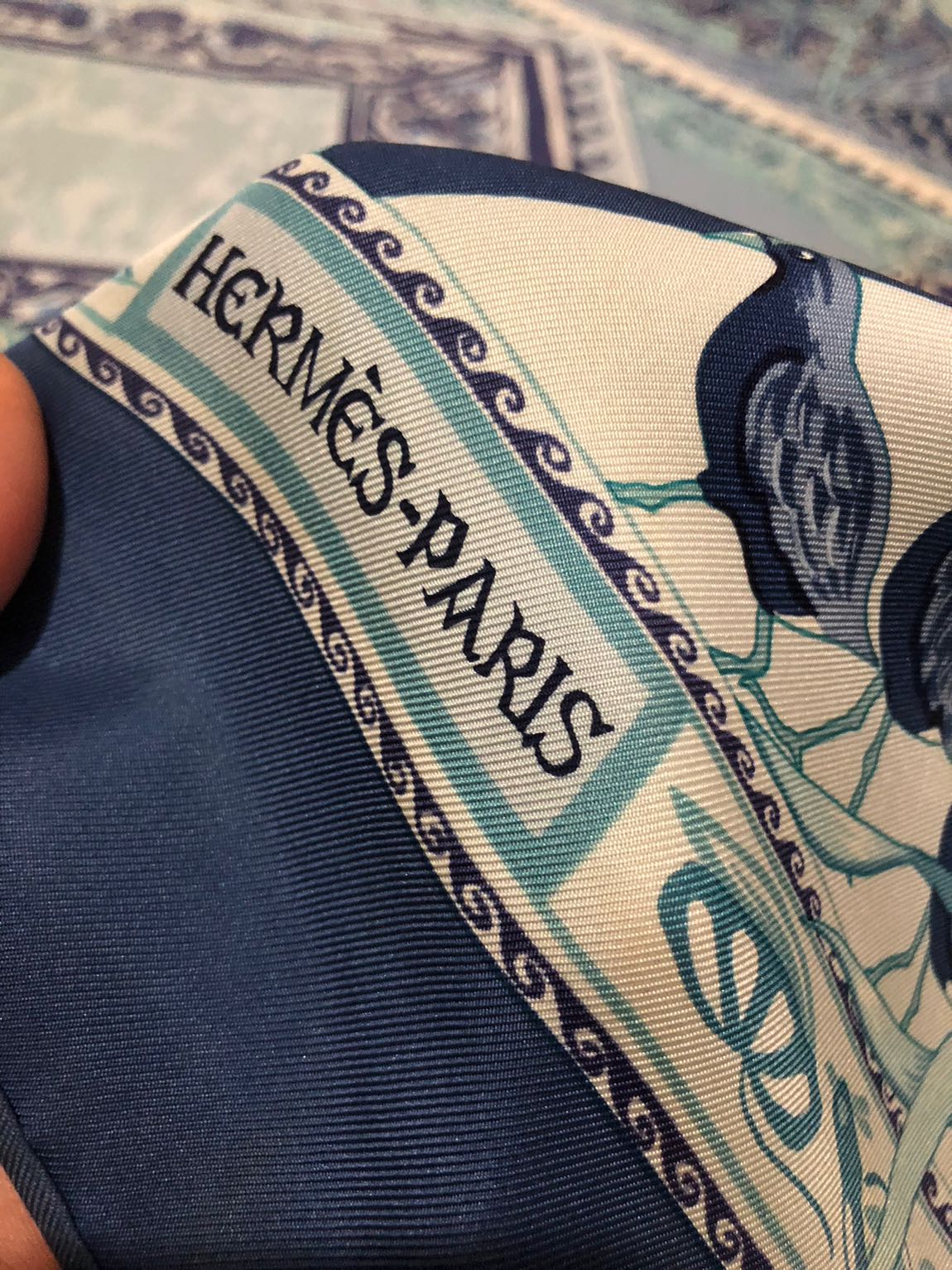 Hermes Orijinal Eşarp — görsel 3/8