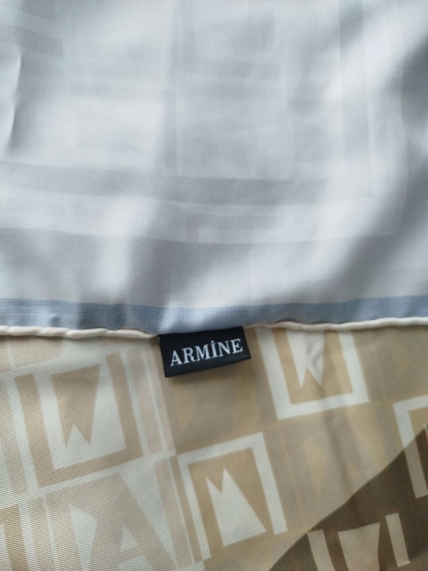 Armine eşarp — görsel 4/4