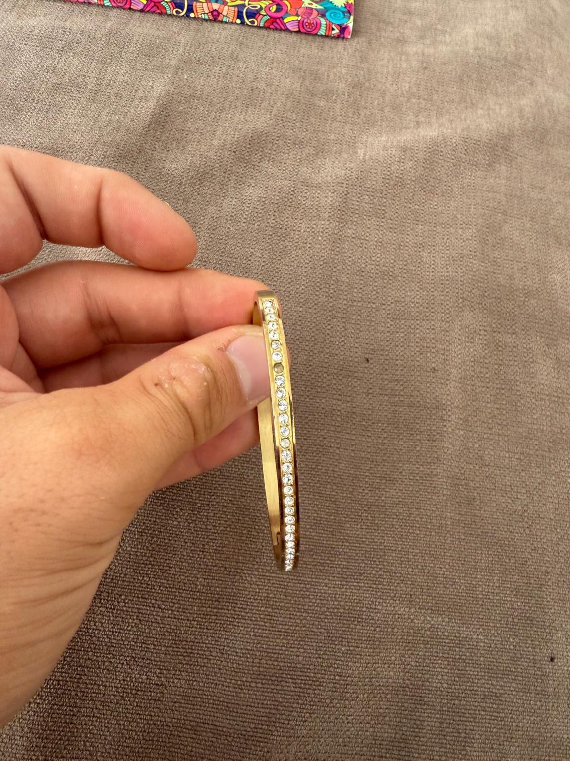 GUESS ALTIN RENGİ BİLEKLİK — görsel 5/6