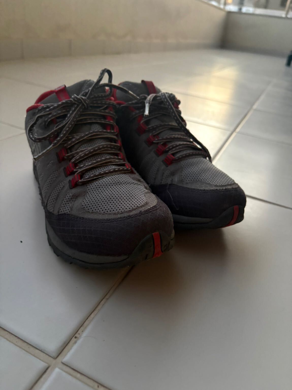 Columbia Gri Spor Ayakkabı — görsel 2/7