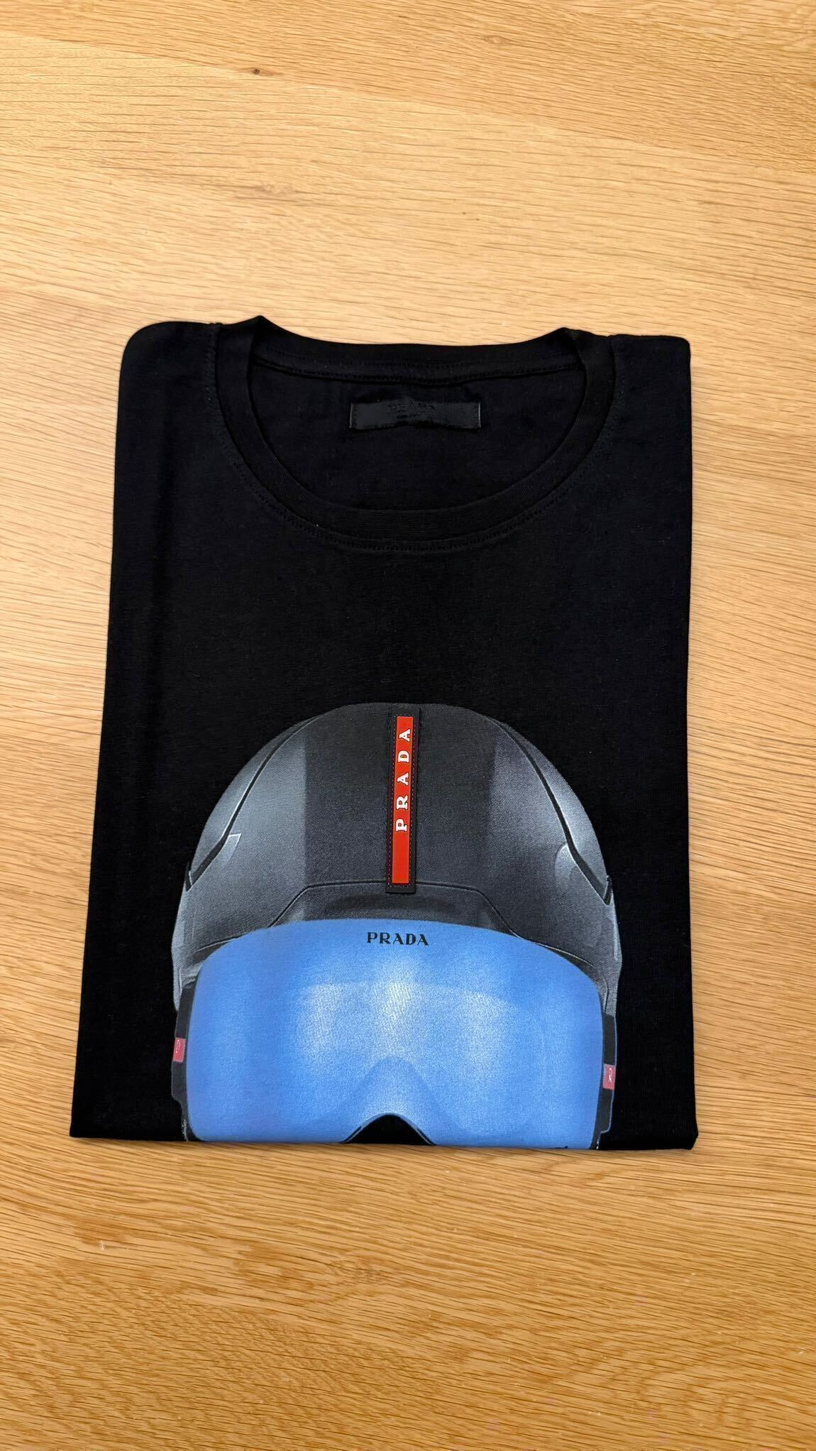 Prada Kask Gözlük Baskılı Siyah Tshirt L — görsel 3/6