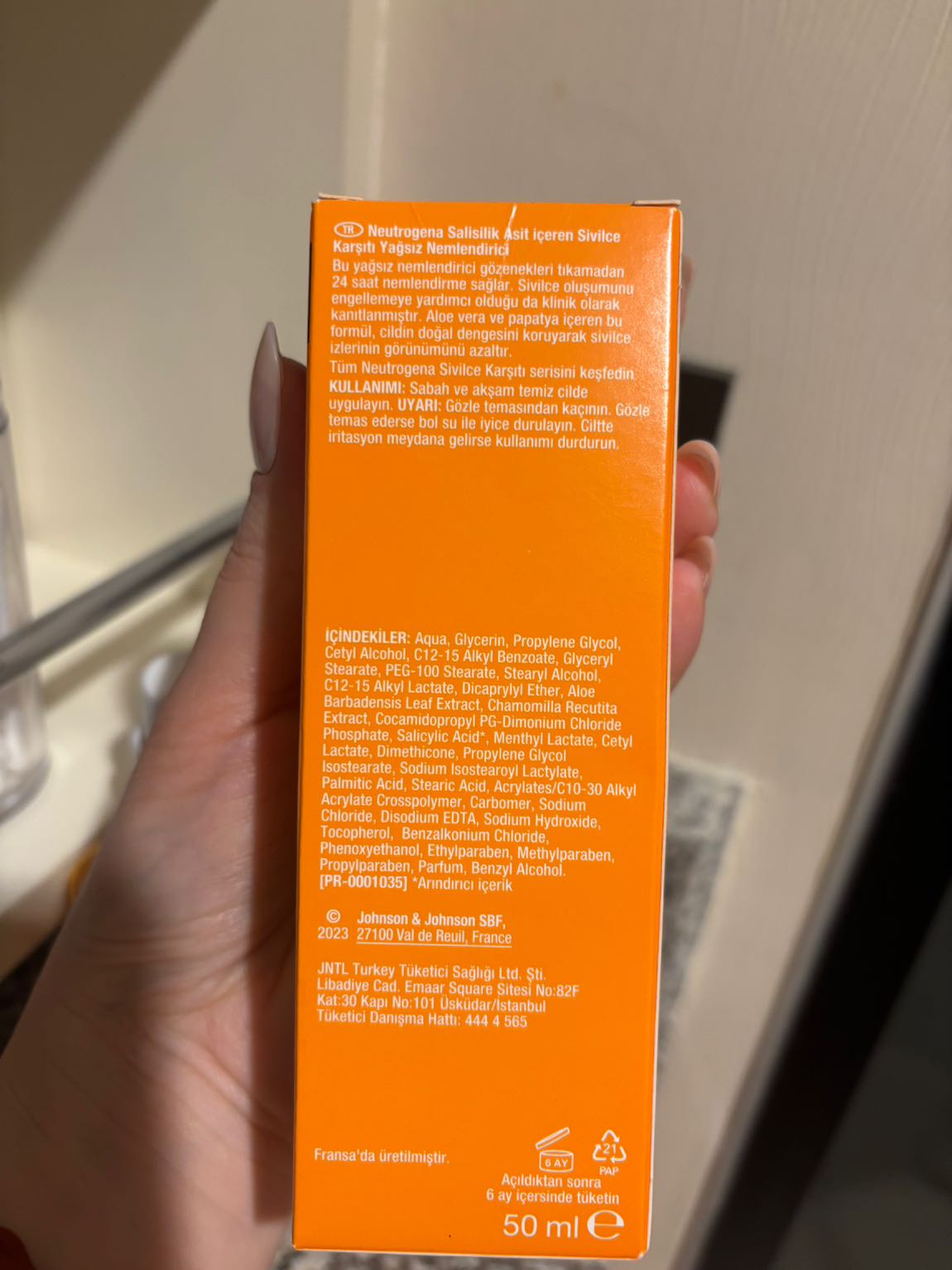 Neutrogena Yüz Temizleme Jeli ve Kremi — görsel 2/4