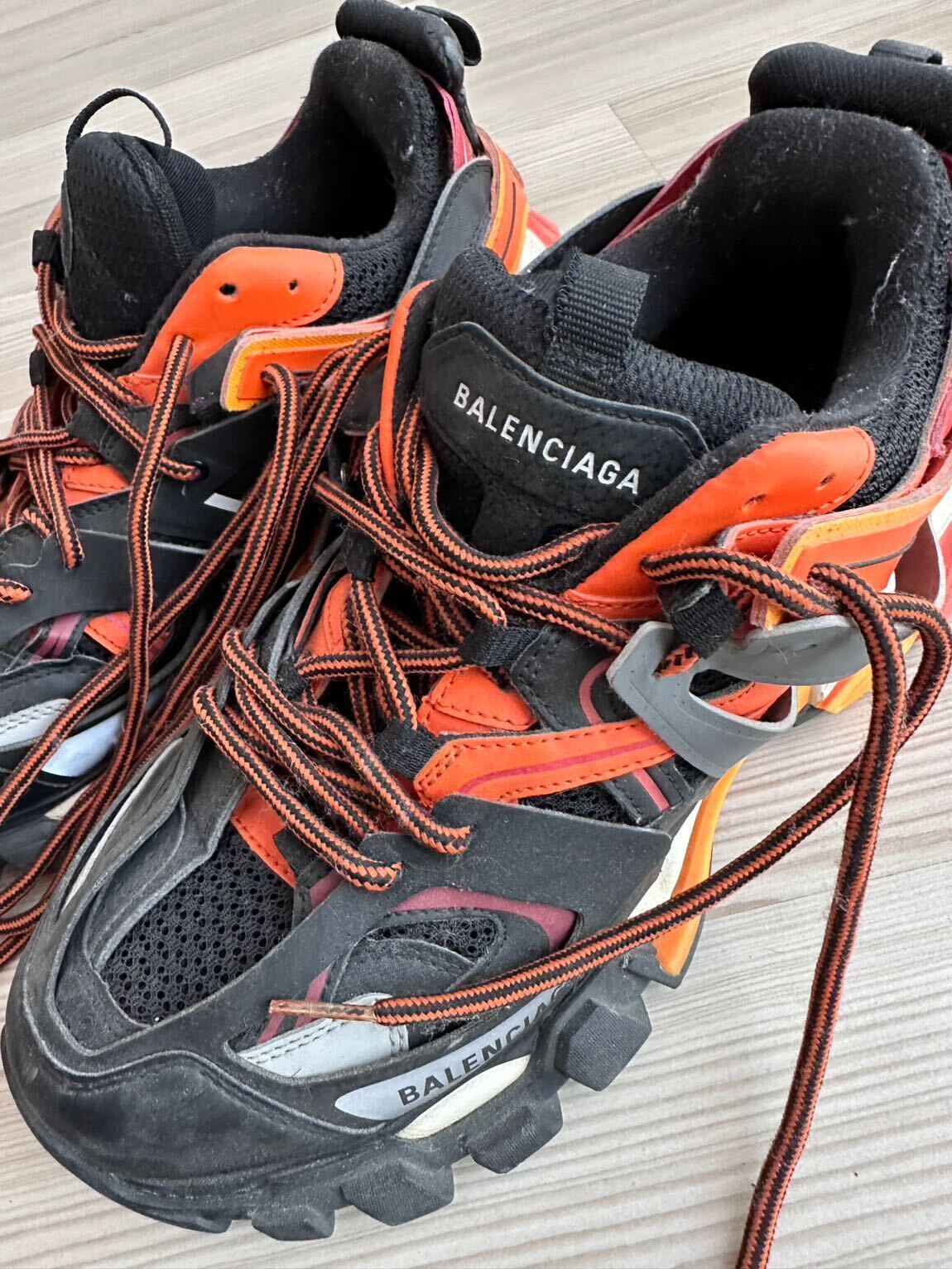 Balenciaga sneaker — görsel 2/5
