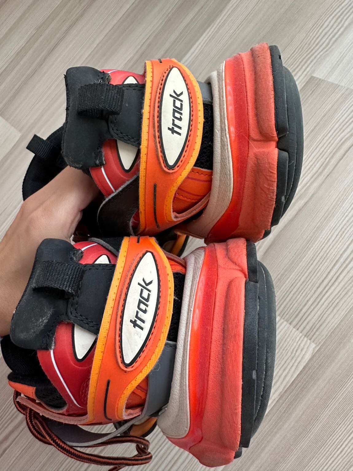 Balenciaga sneaker — görsel 3/5