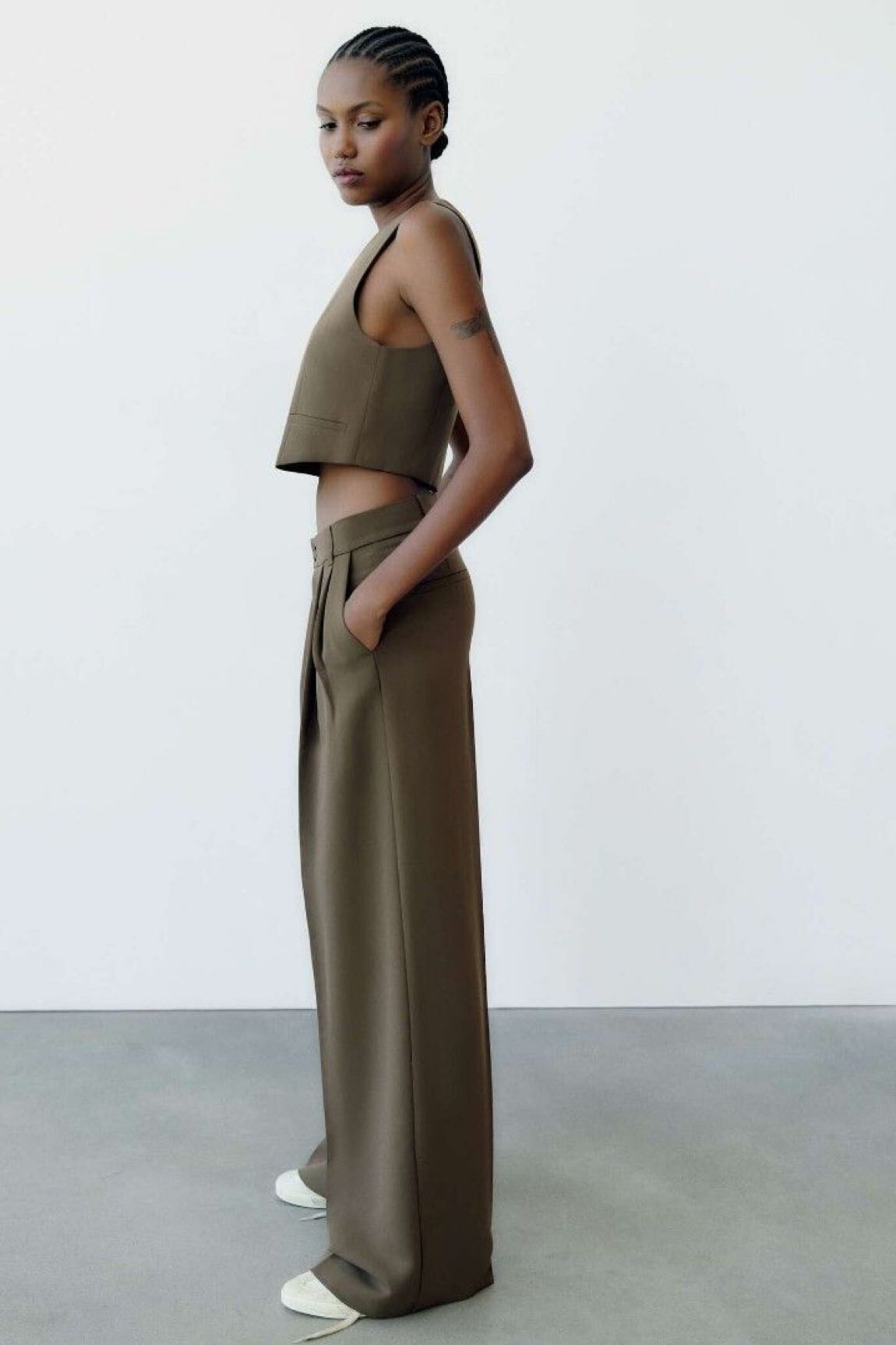 Zara takım — görsel 2/9