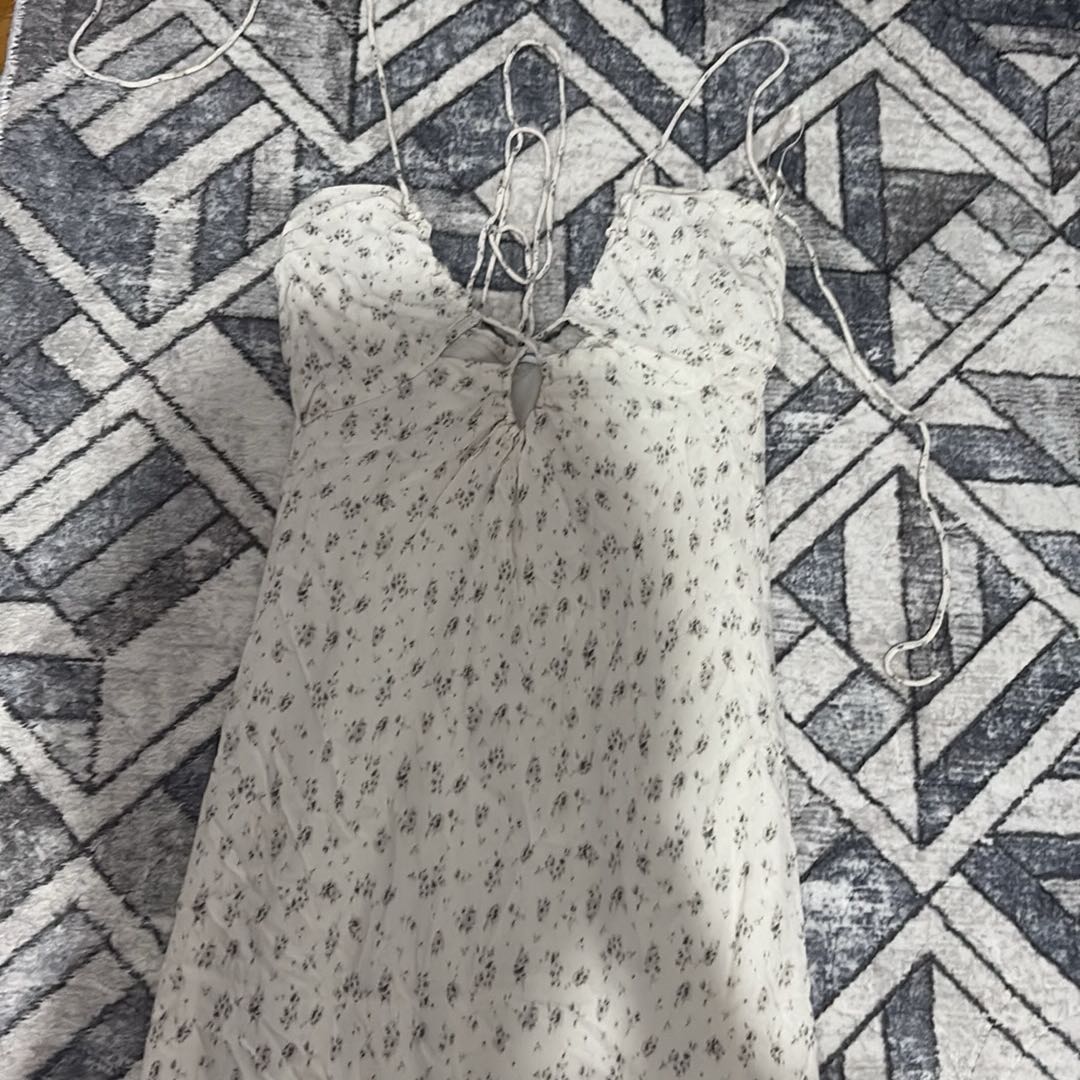 bershka yazlık elbise midi — görsel 2/5