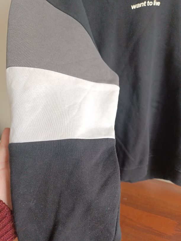 Siyah ve Gri Renkli Kapüşonlu Sweat — görsel 4/7