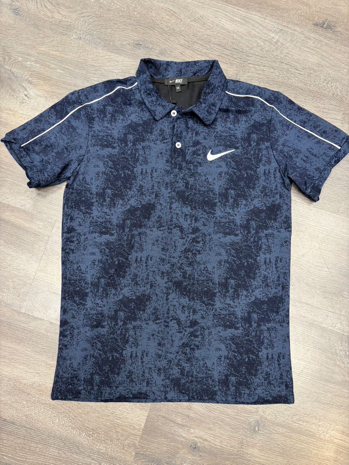 Nike Polo Yaka yıkamalı siyah T-Shirt — görsel 2/4