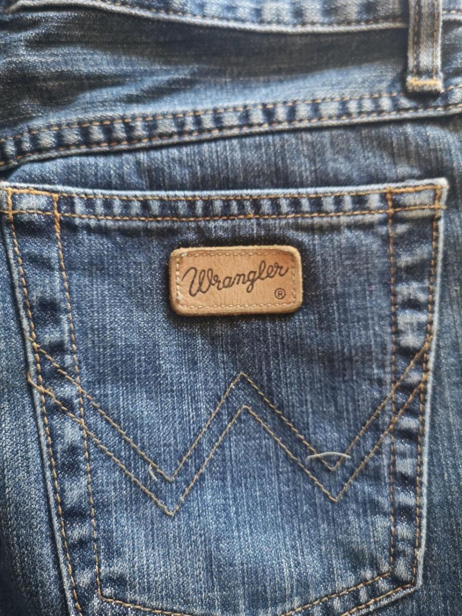 Wrangler Jean — görsel 2/4