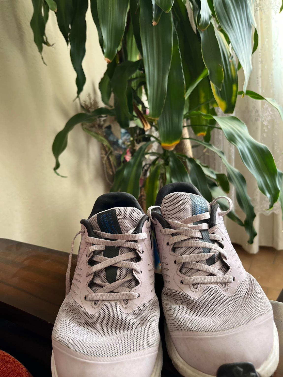 Nike Kadın Spor Ayakkabı Lila/Pembe — görsel 2/5