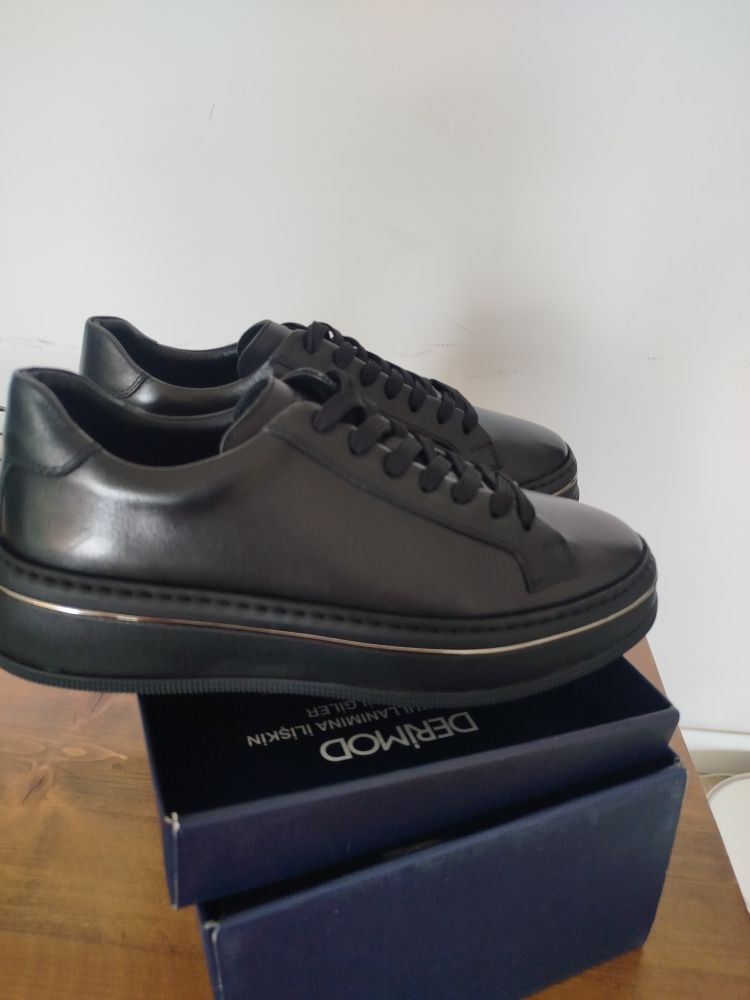 Siyah Deri Sneaker — görsel 2/3