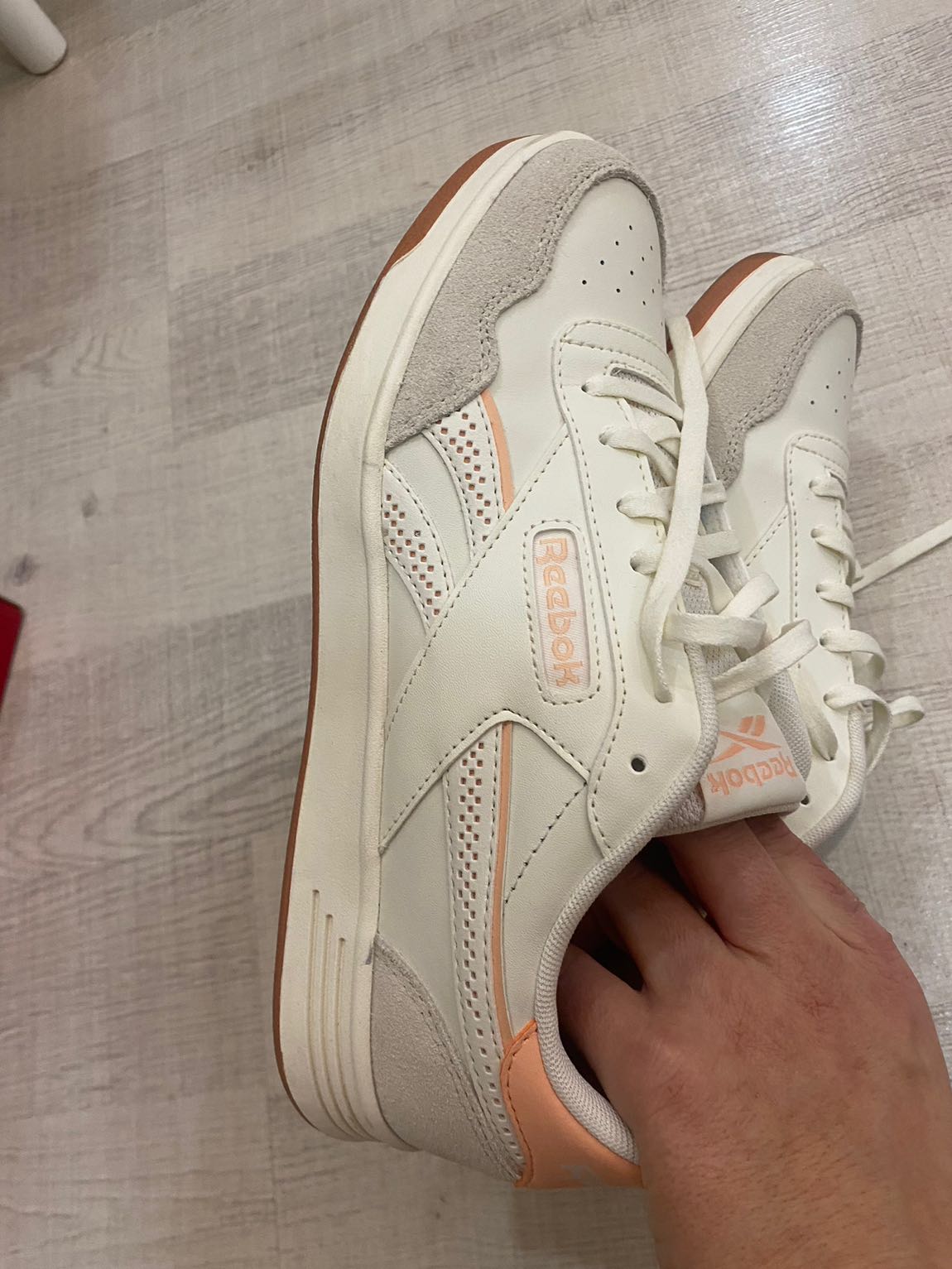 Reebok sneaker — görsel 3/8