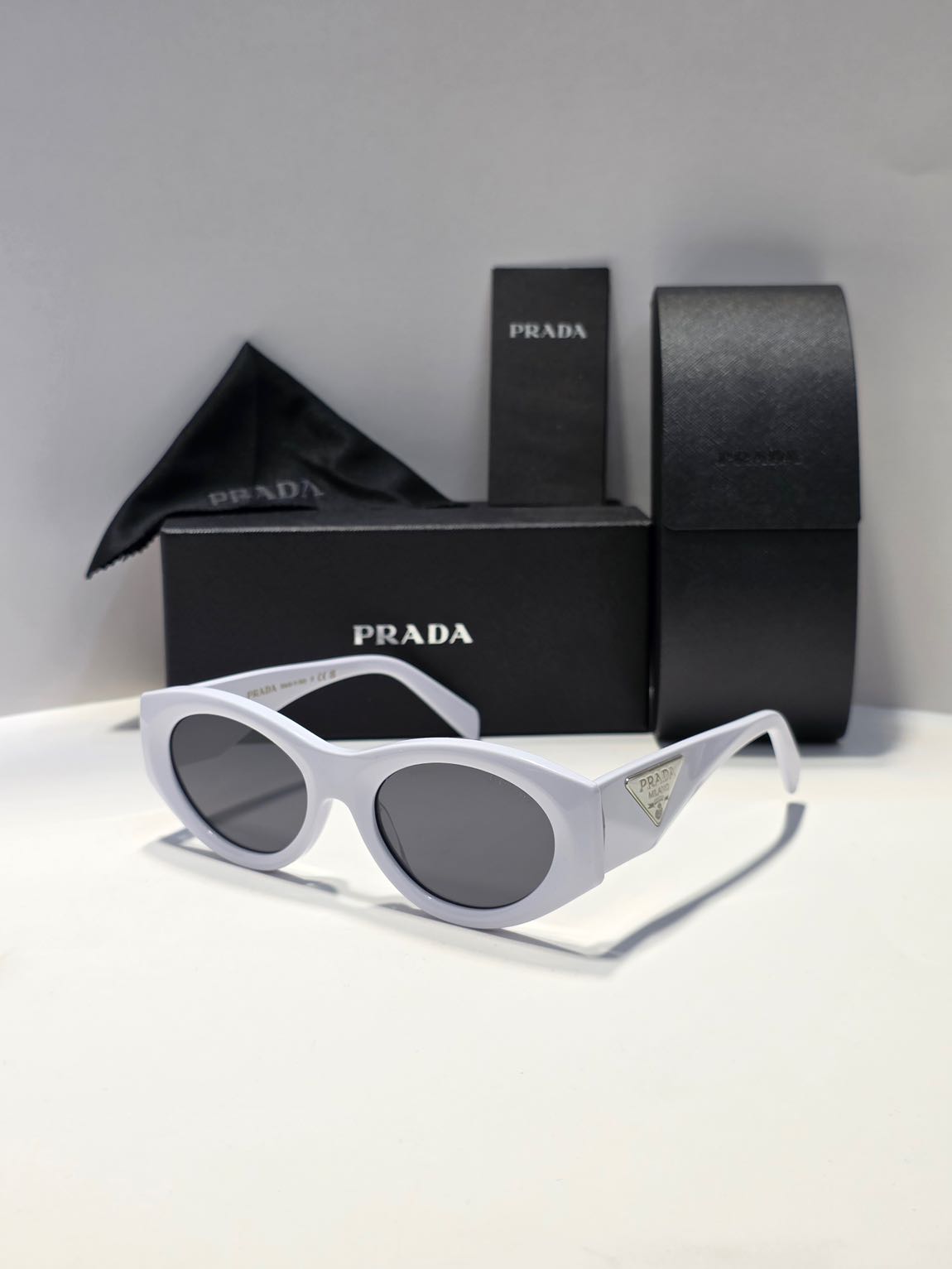 Prada Güneş Gözlüğü orijinal — görsel 3/5