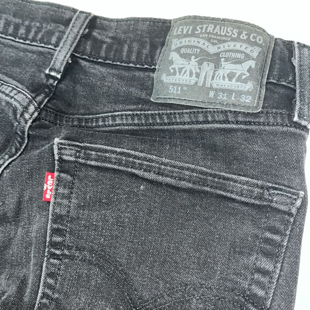 Levis Marka Siyah Jean Pantolon — görsel 3/4