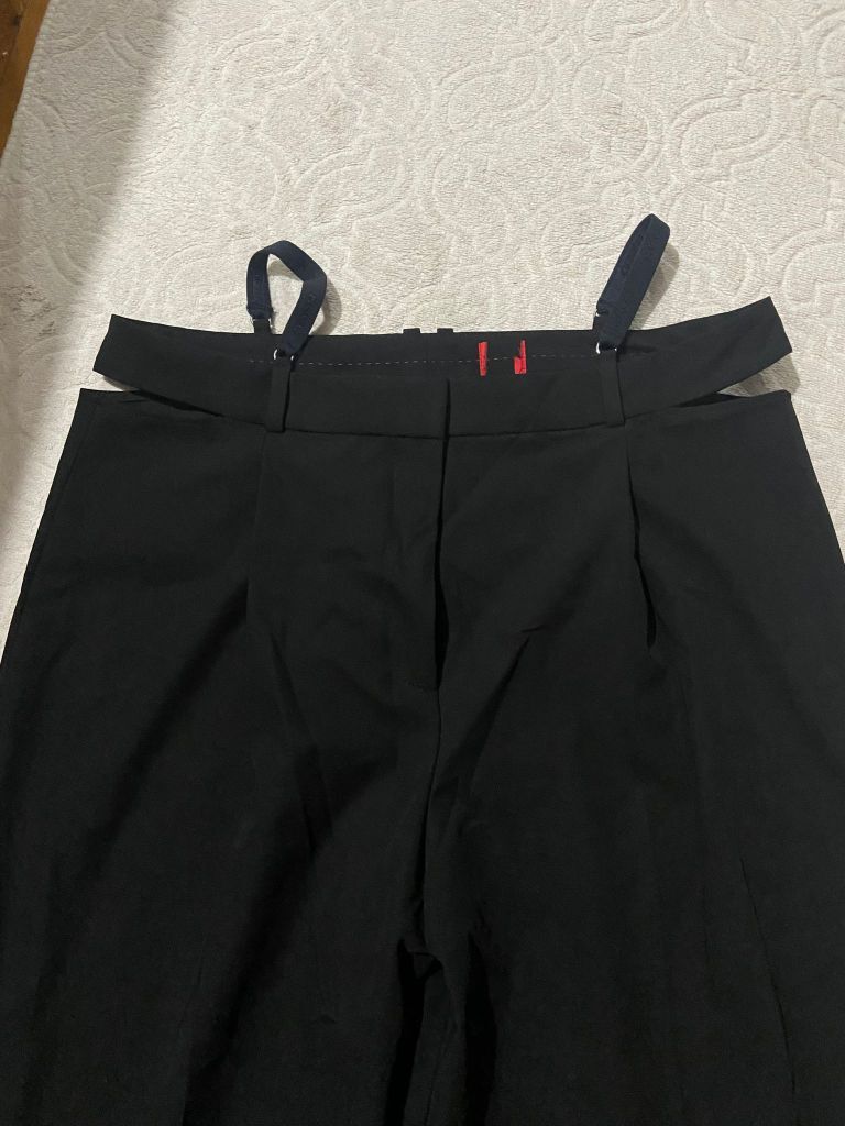 Siyah Geniş Paça Pantolon — görsel 2/5