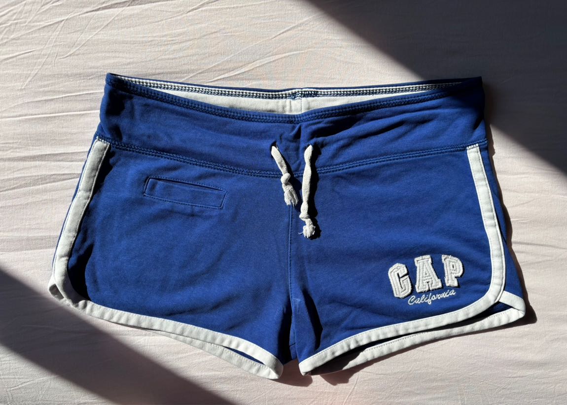 GAP Mavi mini Şort — görsel 1/3