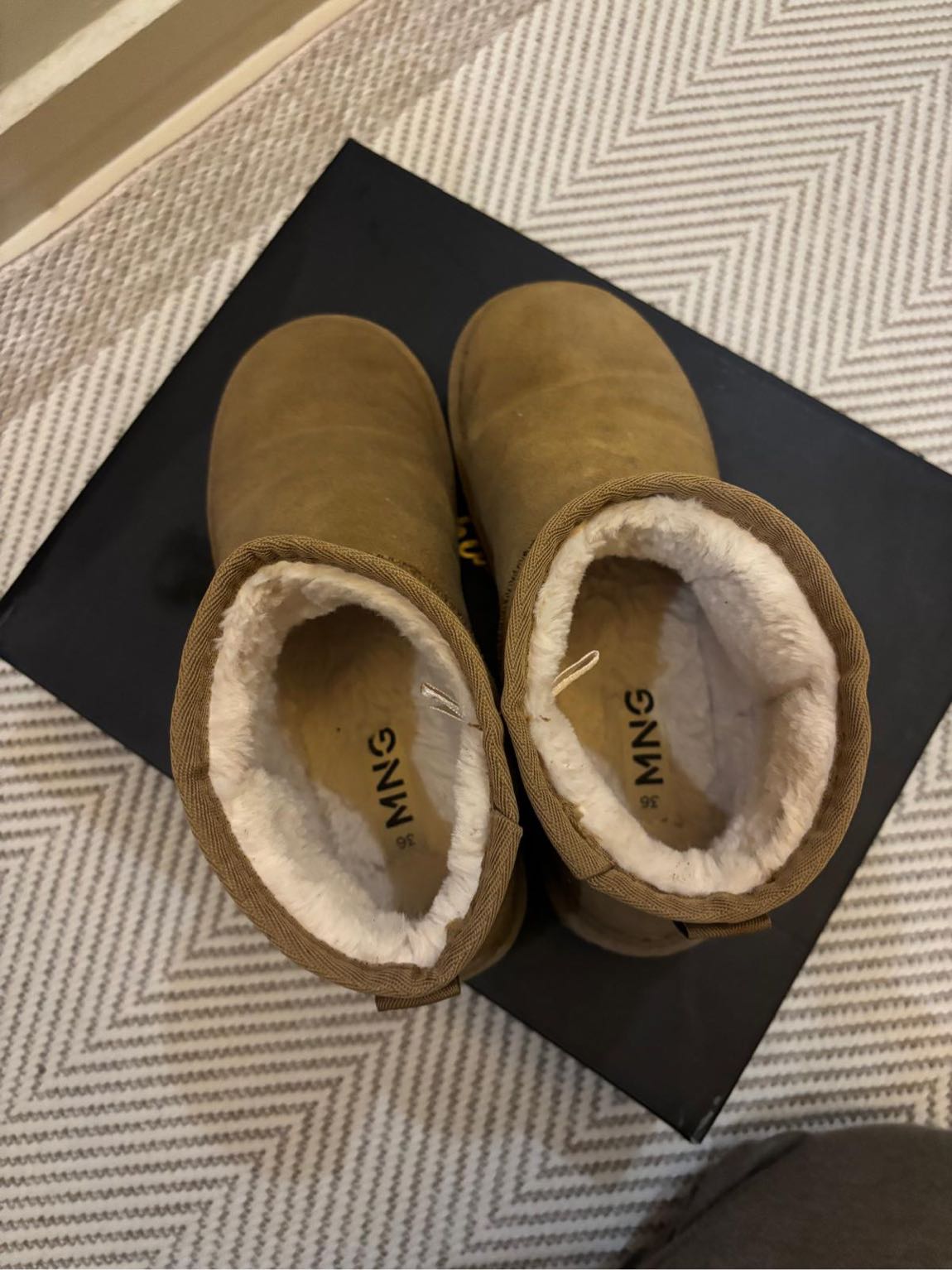 Mango ugg model bot — görsel 2/4