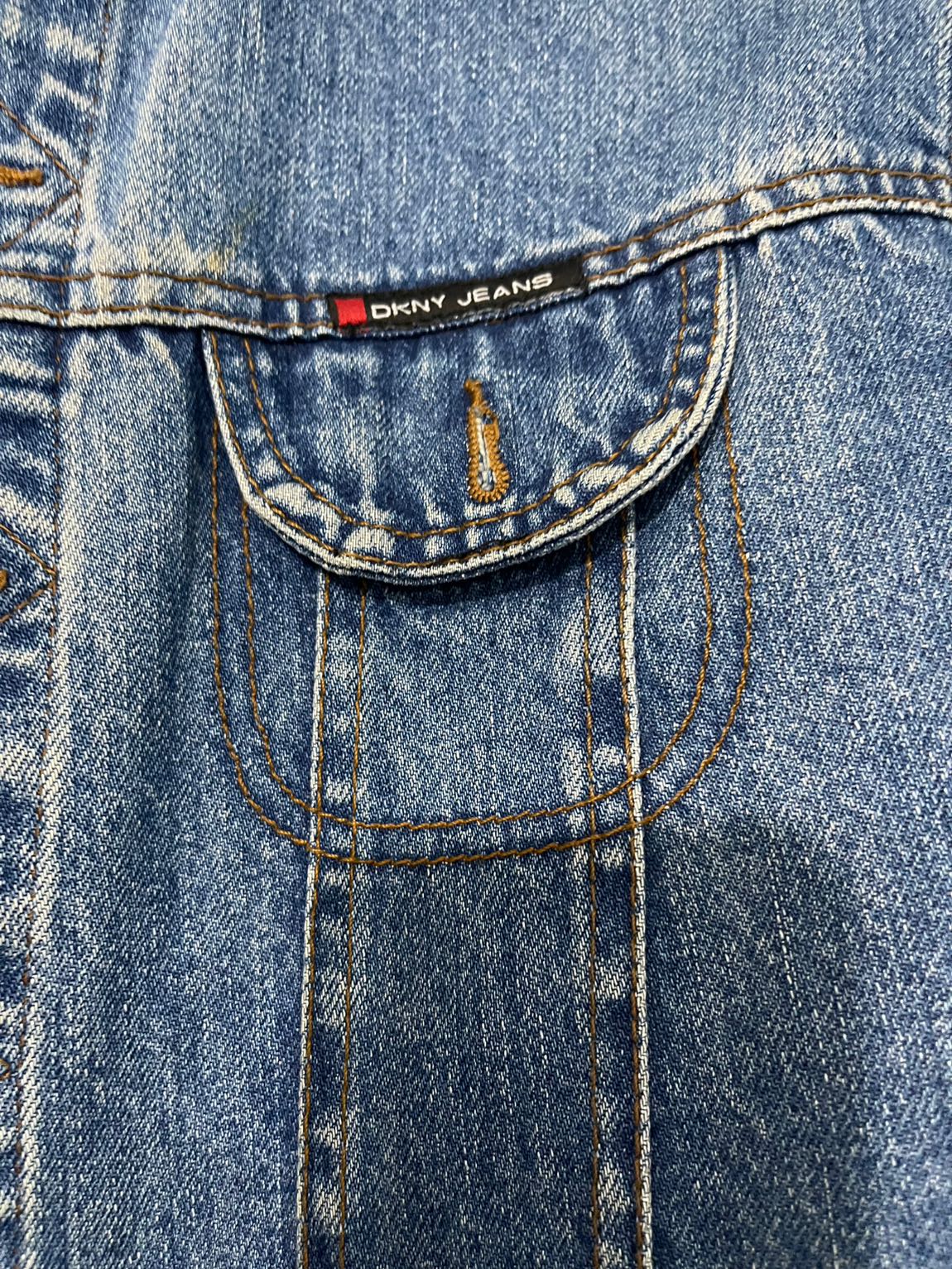 DKNY jean month — görsel 2/5