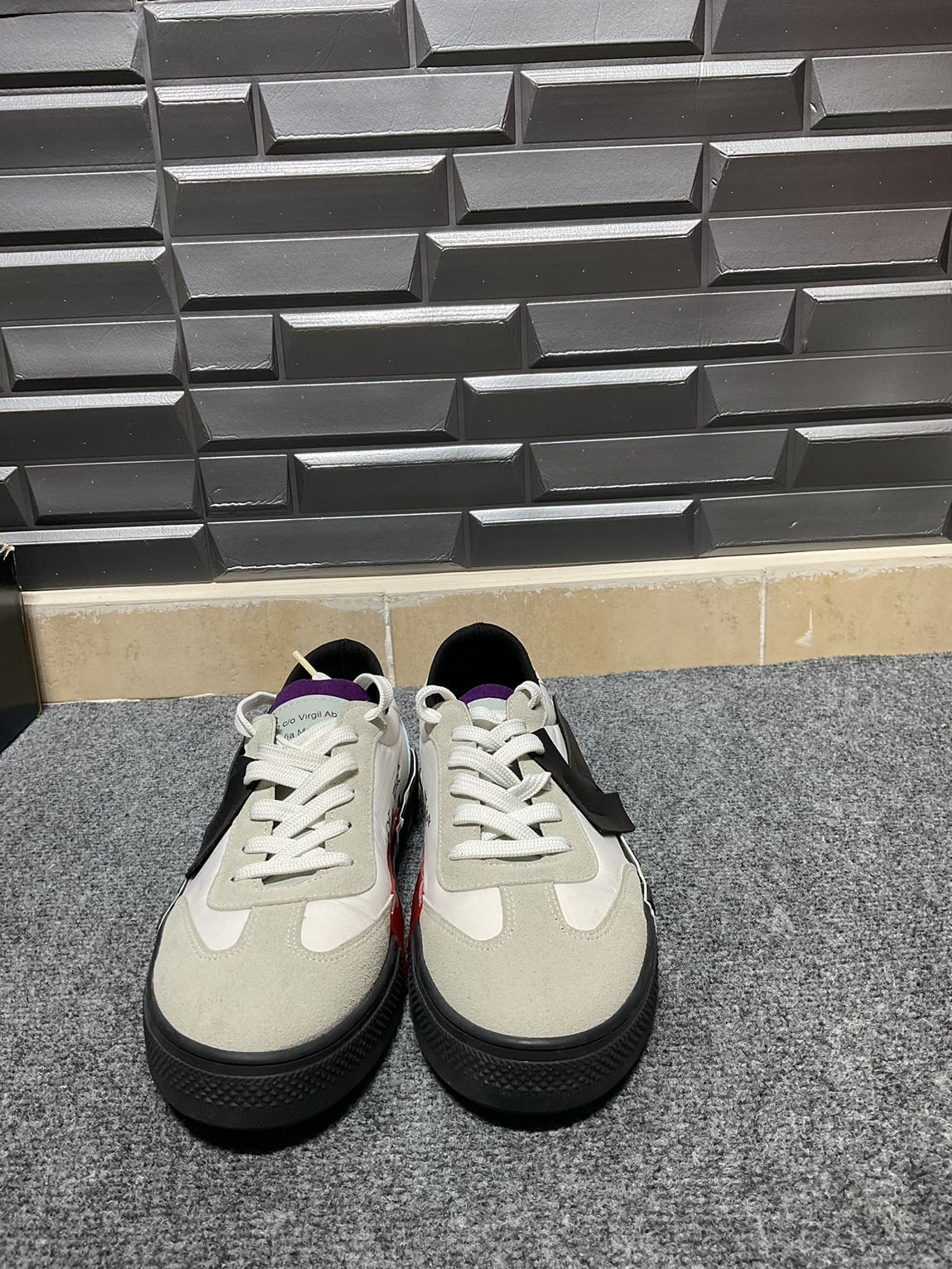 OFF-WHİTE 42 Erkek Gri Sneakers — görsel 3/5