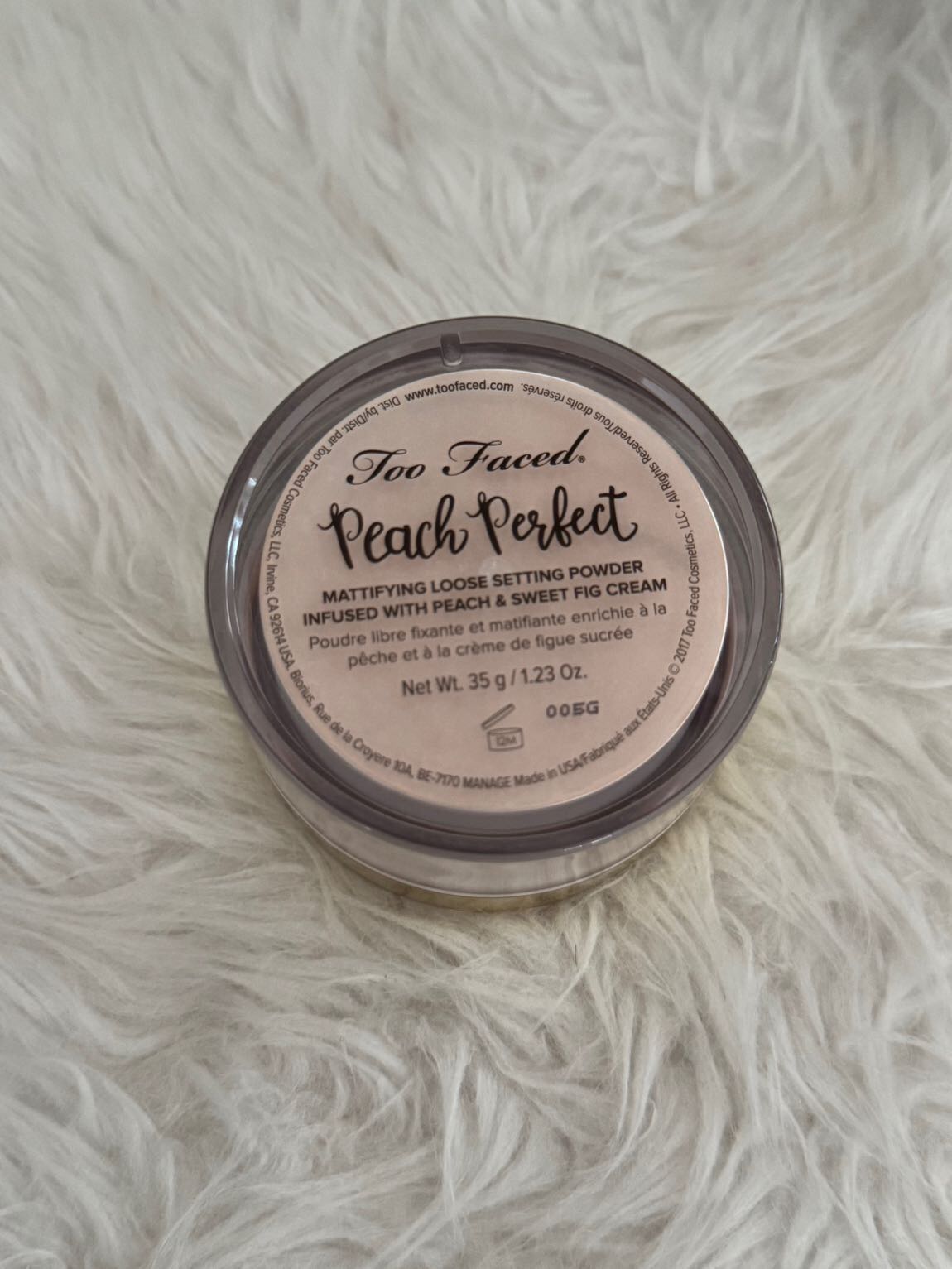 Too faced ışıltılı parfümlü vücut pudra — görsel 2/4