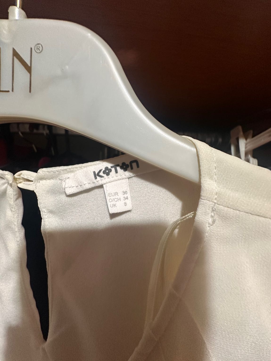 Koton kolsuz şifon bluz fırfırlı — görsel 2/3