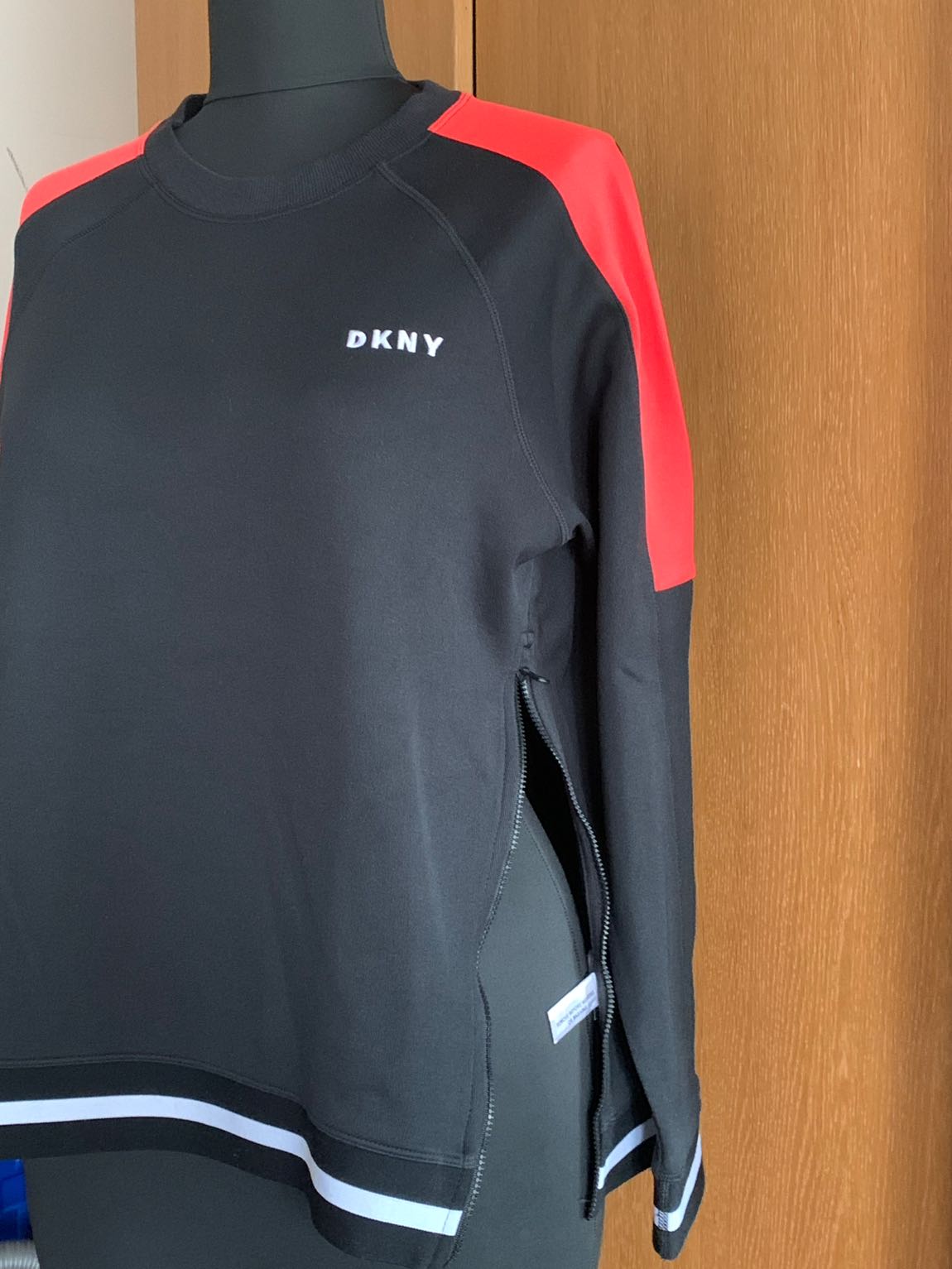 DKNY 👌🏻 — görsel 2/7