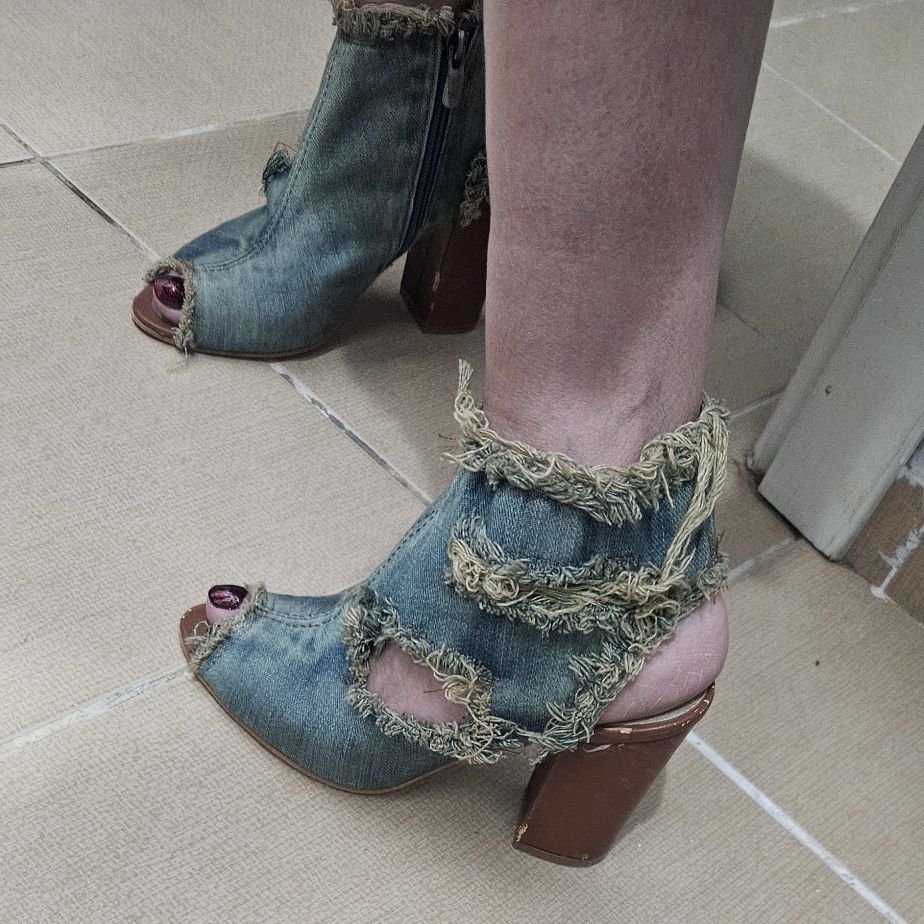 Kot Detail Yüksek Topuk Sandalet — görsel 5/8