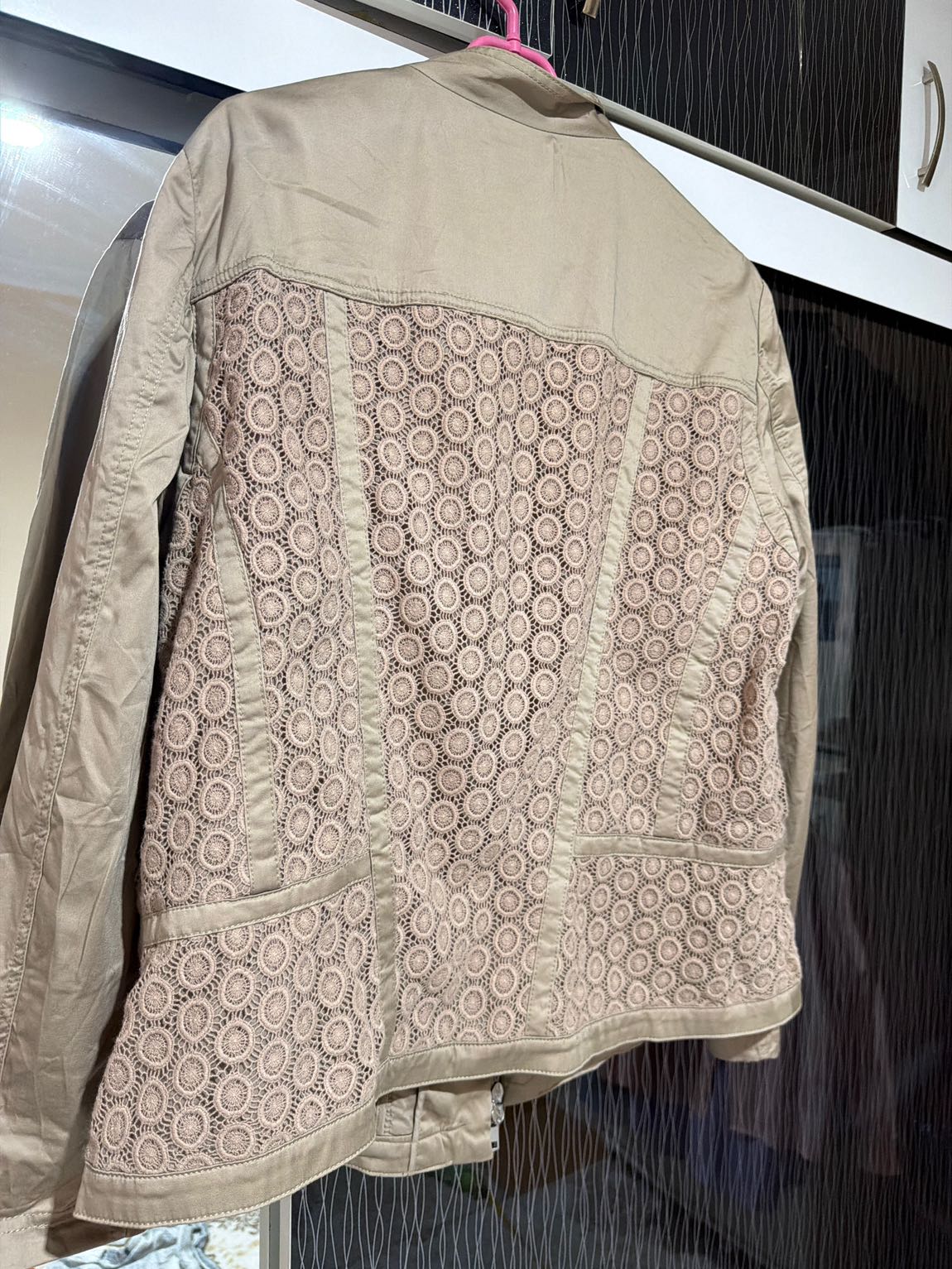 Bej Dantel Detaylı Ceket — görsel 5/6
