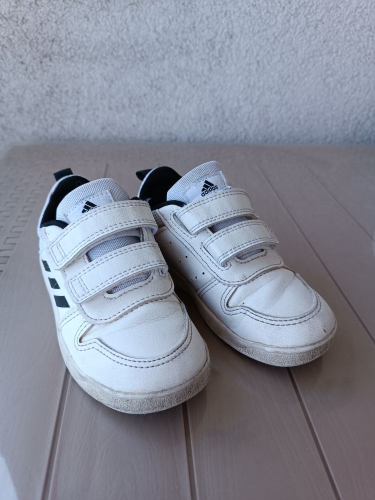 Adidas 25 Numara çocuk ayakkabı — görsel 7/8