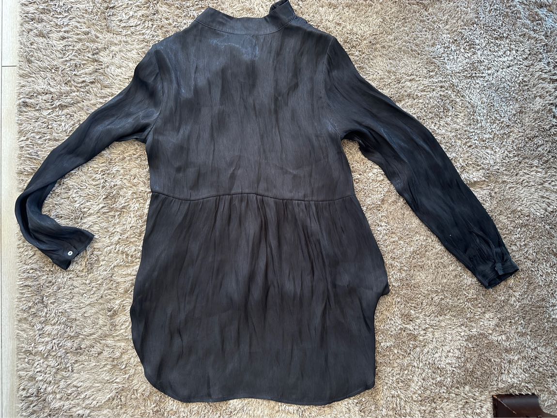 H&M Siyah Parlak Kumaşlı Gömlek — görsel 2/7