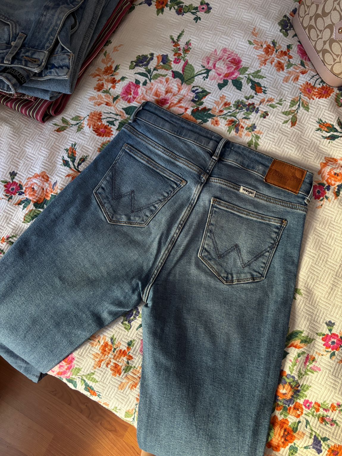Wrangler Bootcut Jean Pantolon — görsel 6/8