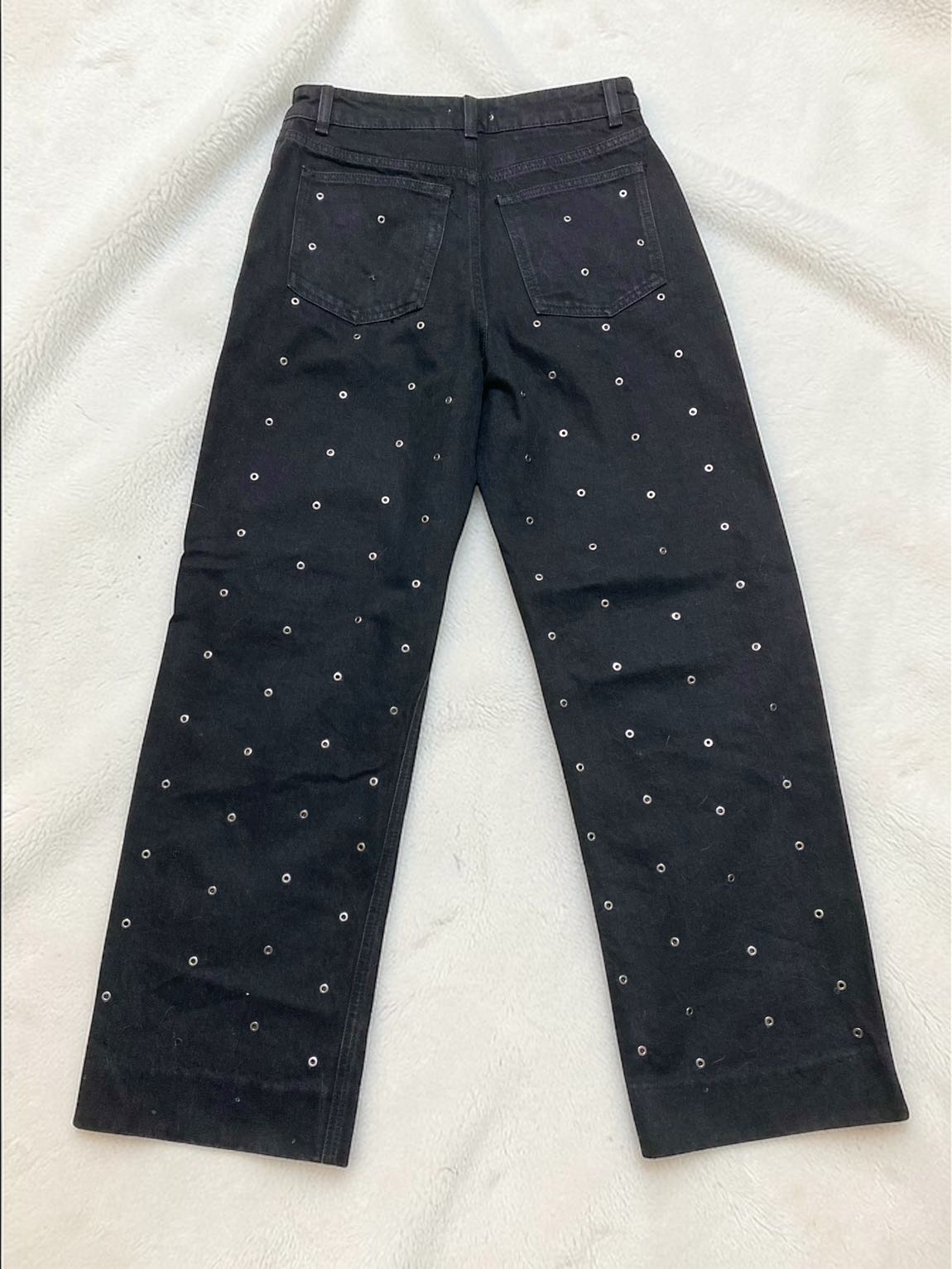 Mango Zımba Detaylı Delikli Barrel Jean — görsel 5/8