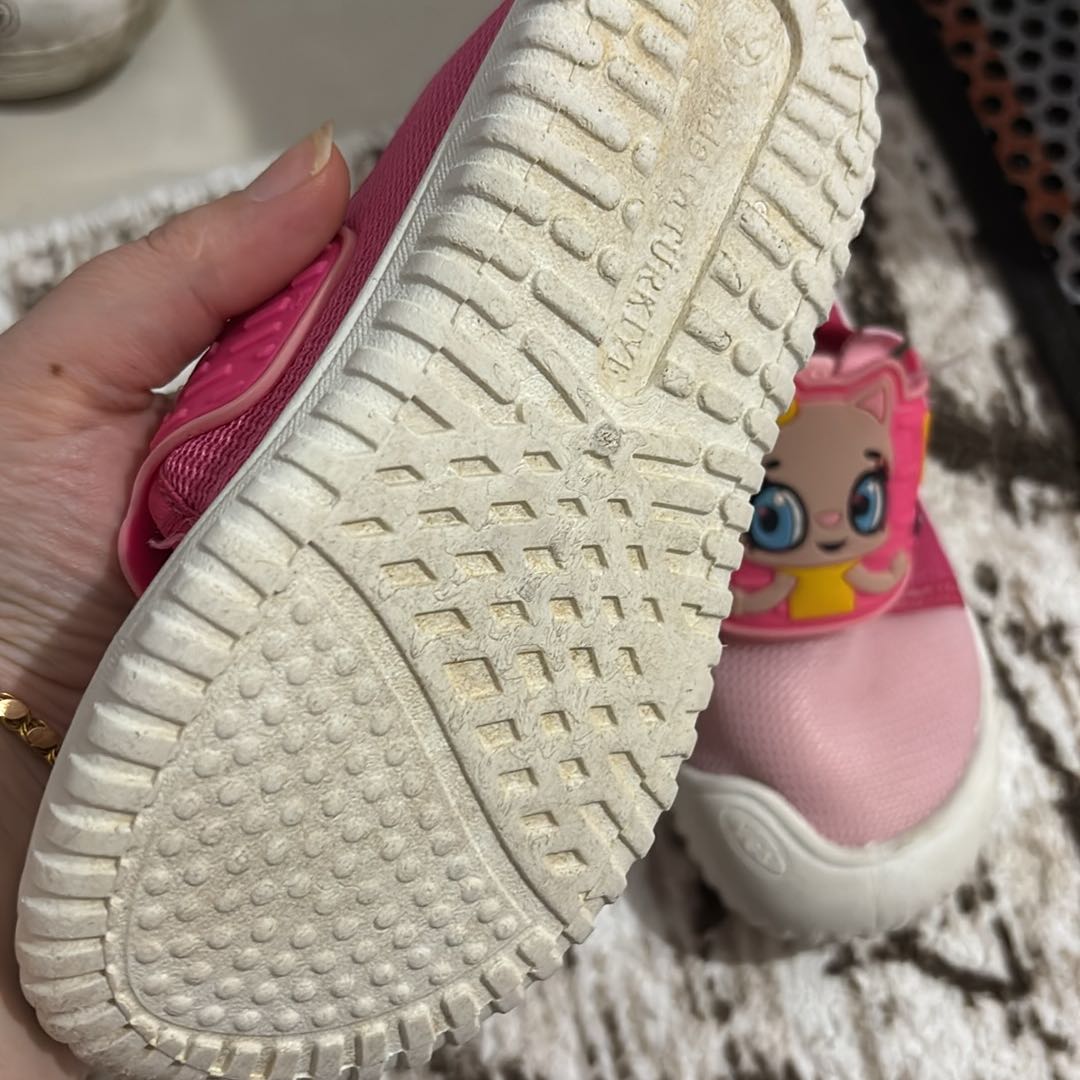 Pembe Kedi Figürlü Çocuk Spor Ayakkabı — görsel 3/5