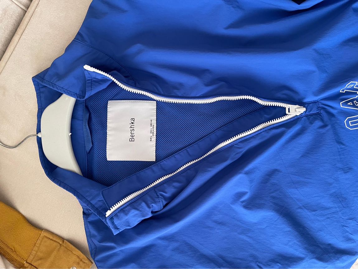 Bershka erkek yağmurluk — görsel 4/4