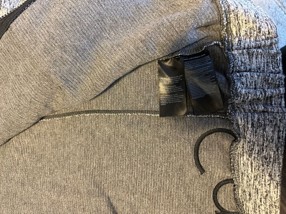 Calvin Klein Kapüşonlu sweatshirt & etek — görsel 3/8
