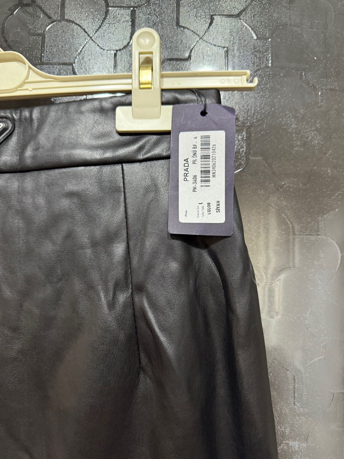Deri prada etek — görsel 7/9