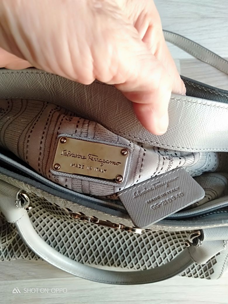 Salvatore Ferragamo Gri Deri Çanta — görsel 4/8