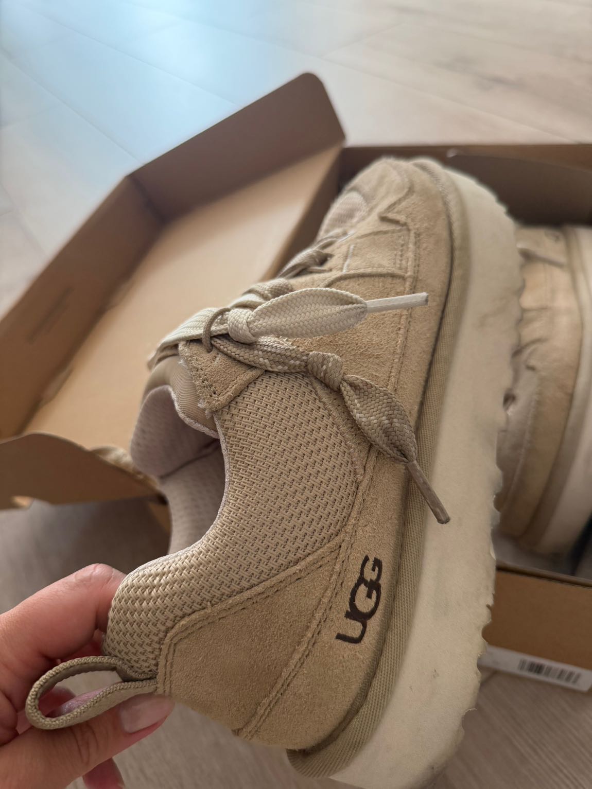 UGG Bej Süet Sneaker Ayakkabı — görsel 5/8
