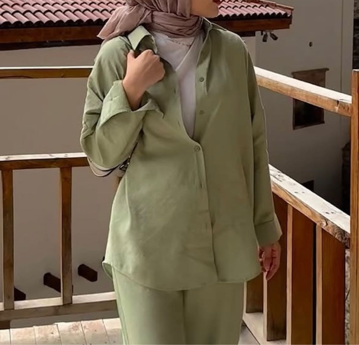 Yeşil Gömlek — görsel 2/5