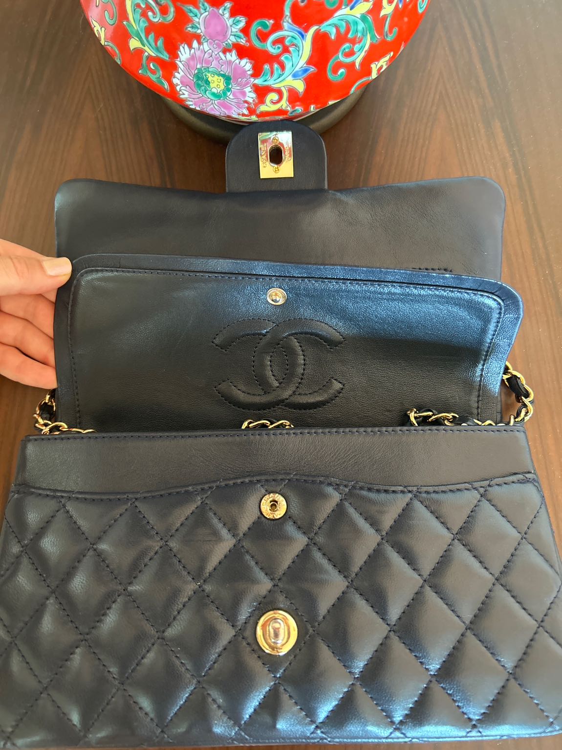 Chanel lacivert Deri Kapitone Çanta — görsel 3/6