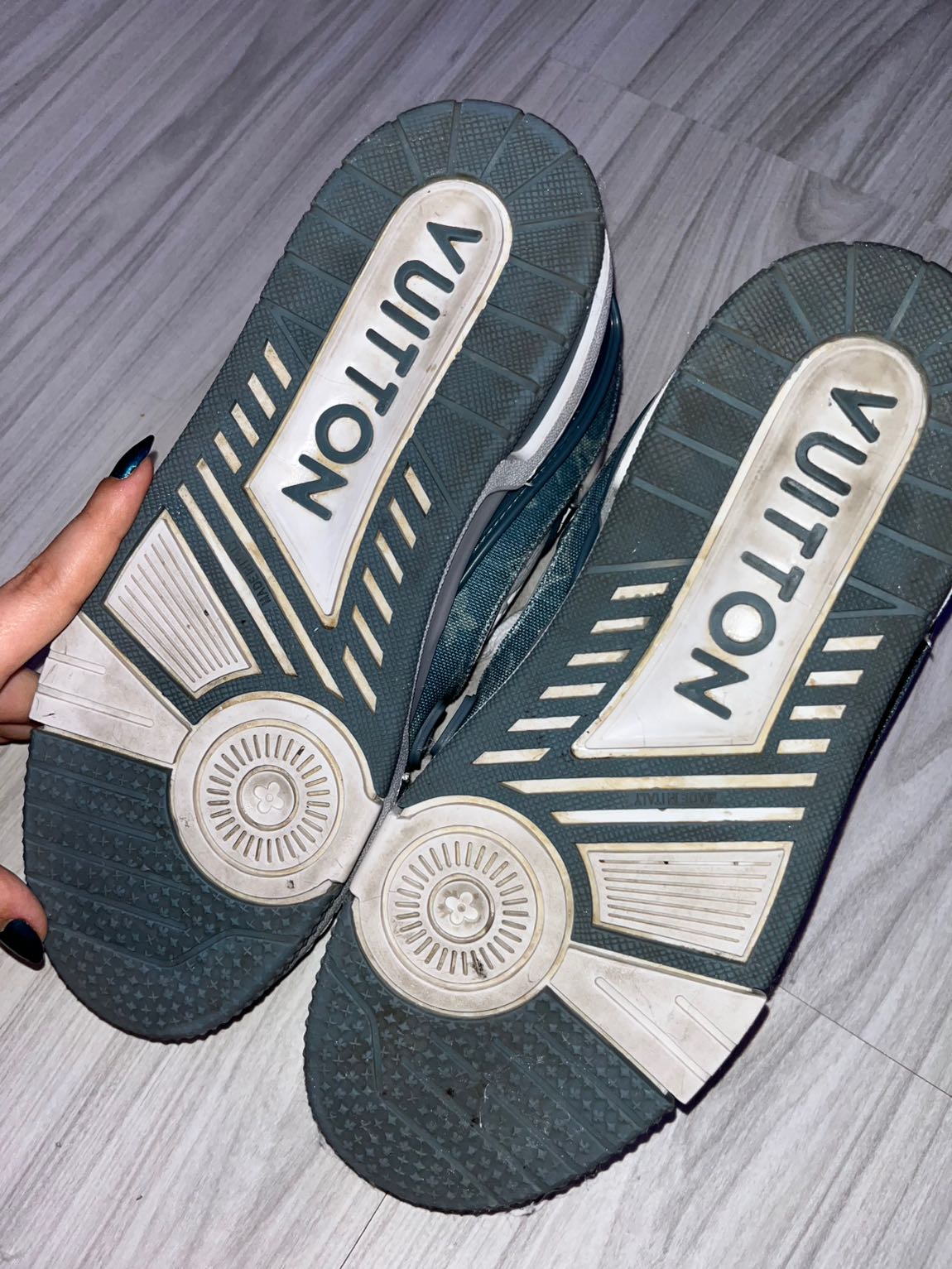 Louis Vuitton Sneaker — görsel 6/8